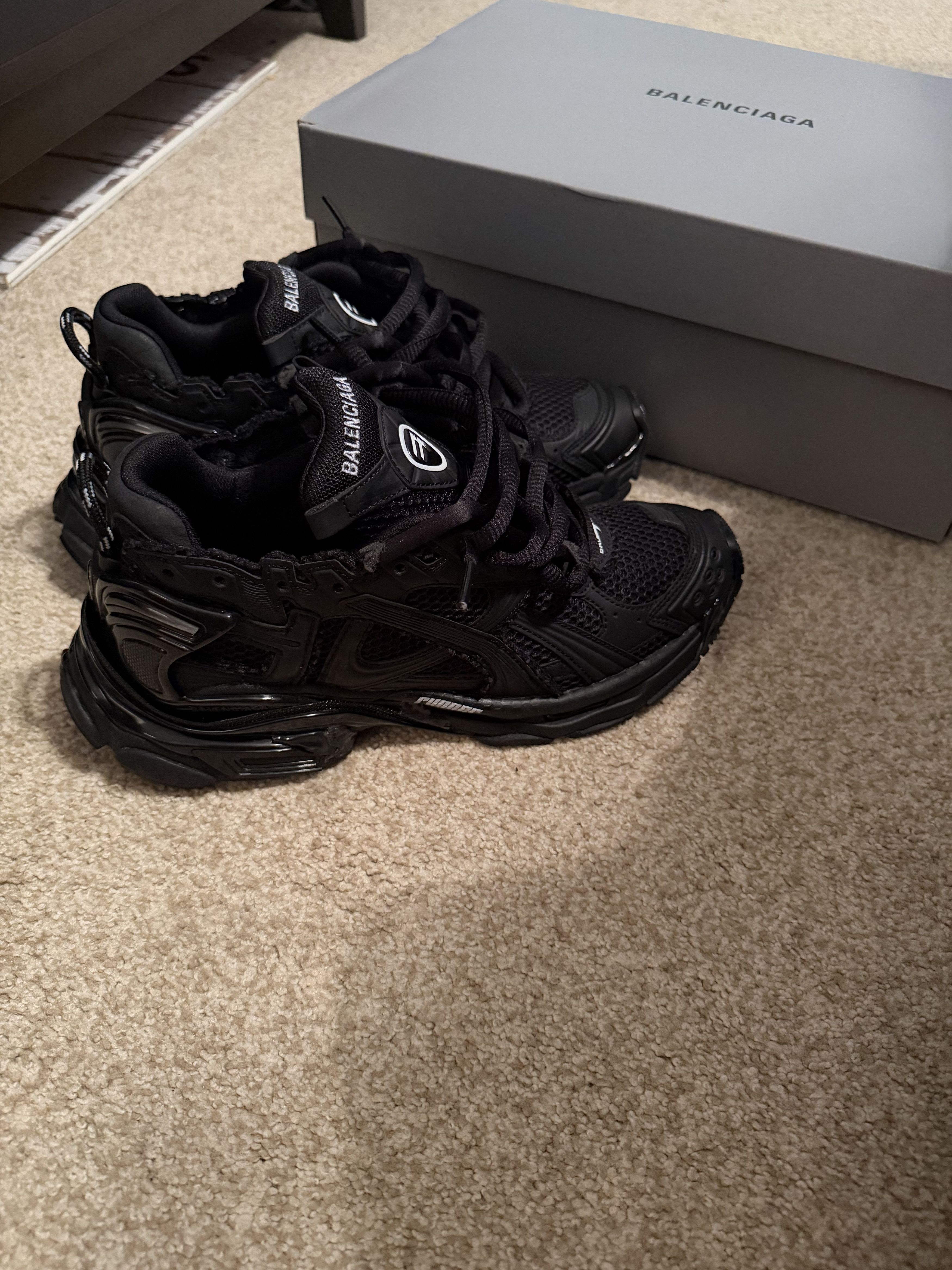 Balenciaga Balenciaga Runners Matte Black Size US 7.5 / EU 40-41 - 2 Thumbnail
