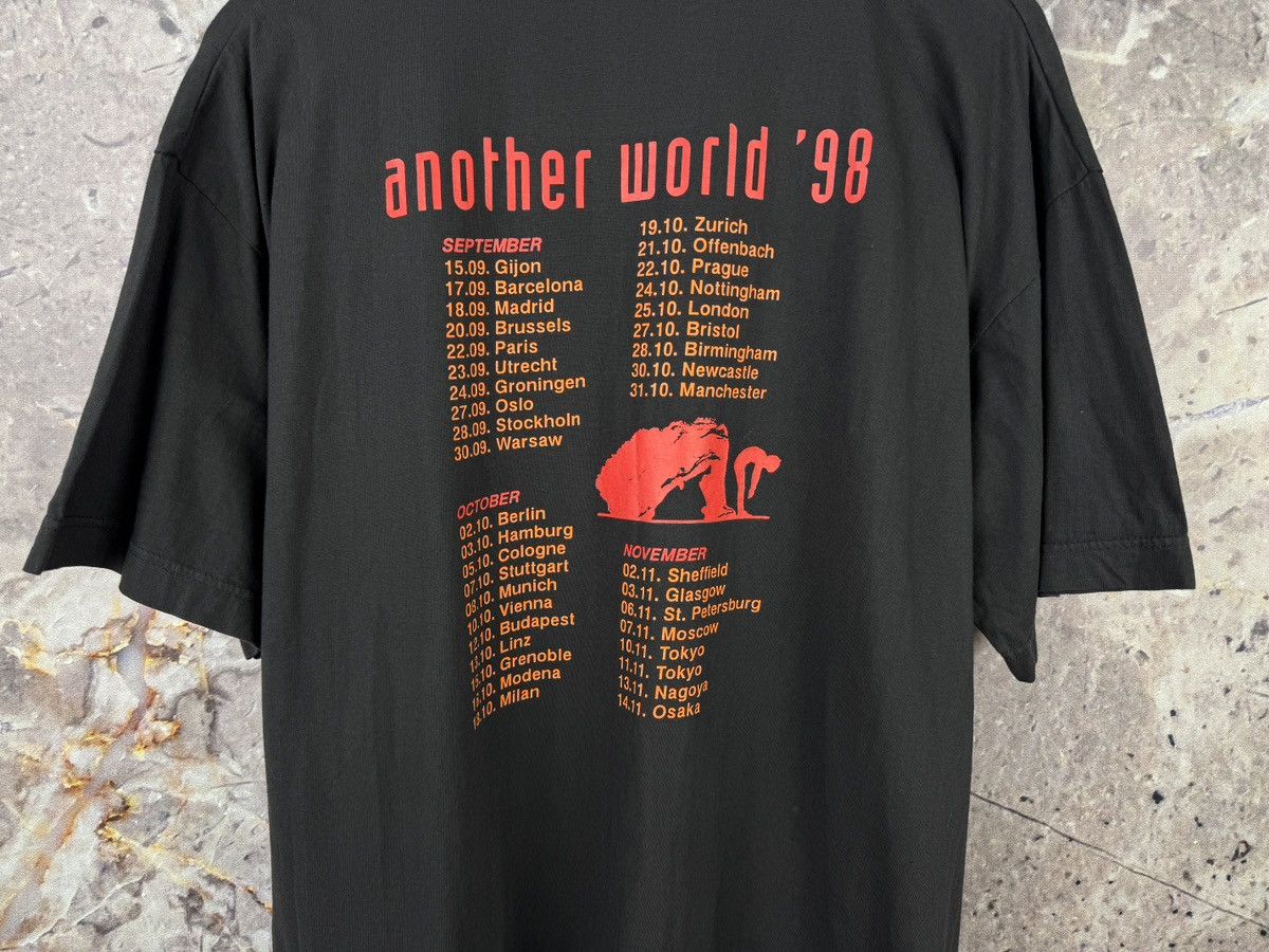 Other Vintage Brian May Another World 1998 Tour Band T-Shirt Size US XL / EU 56 / 4 - 14 Thumbnail