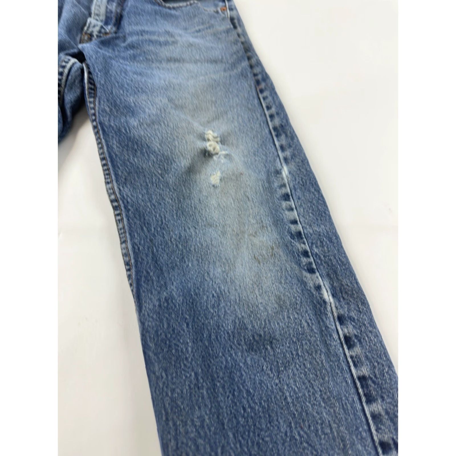 Vintage VINTAGE Levis 505 Jeans Men’s Size 32x29 Blue Denim Cotton Zip Straight Regular 34x32 Inseam 29 Men Size US 32 / EU 48 - 4 Thumbnail