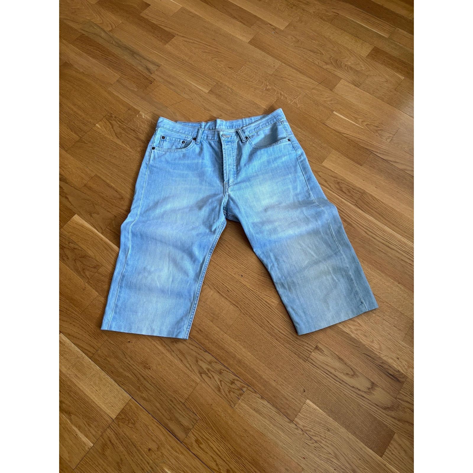 Levi's Levi's 501 W33 L34 - USA 1996 Light Wash Cut-Off Capri Jeans Size US 33 - 1 Thumbnail