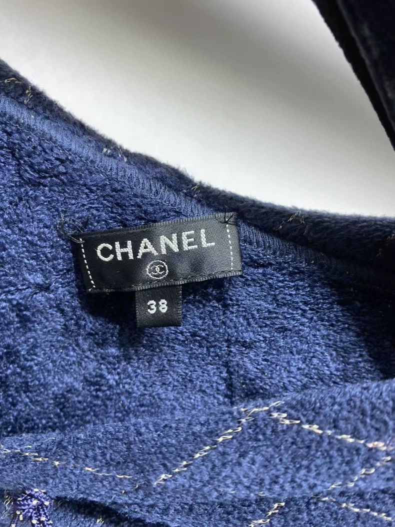 Chanel Chanel Sweatshirt zipper jacket Size XS / US 0-2 / IT 36-38 - 4 Thumbnail