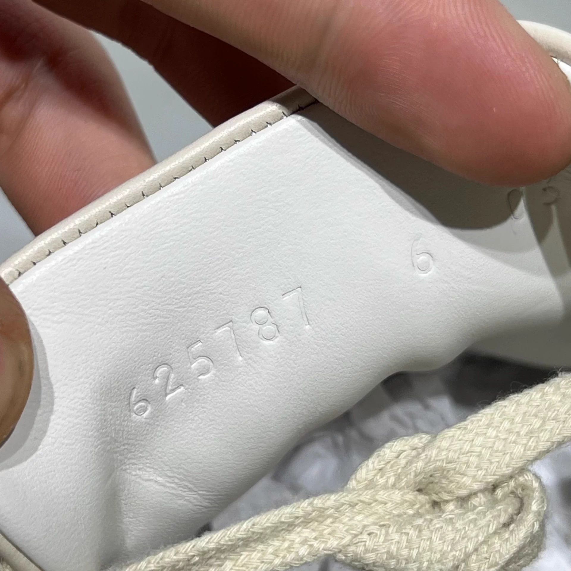 Gucci Gucci Ace GG Monogram White Sneakers UK6/40 BNIB Size US 7 / EU 40 - 8 Thumbnail