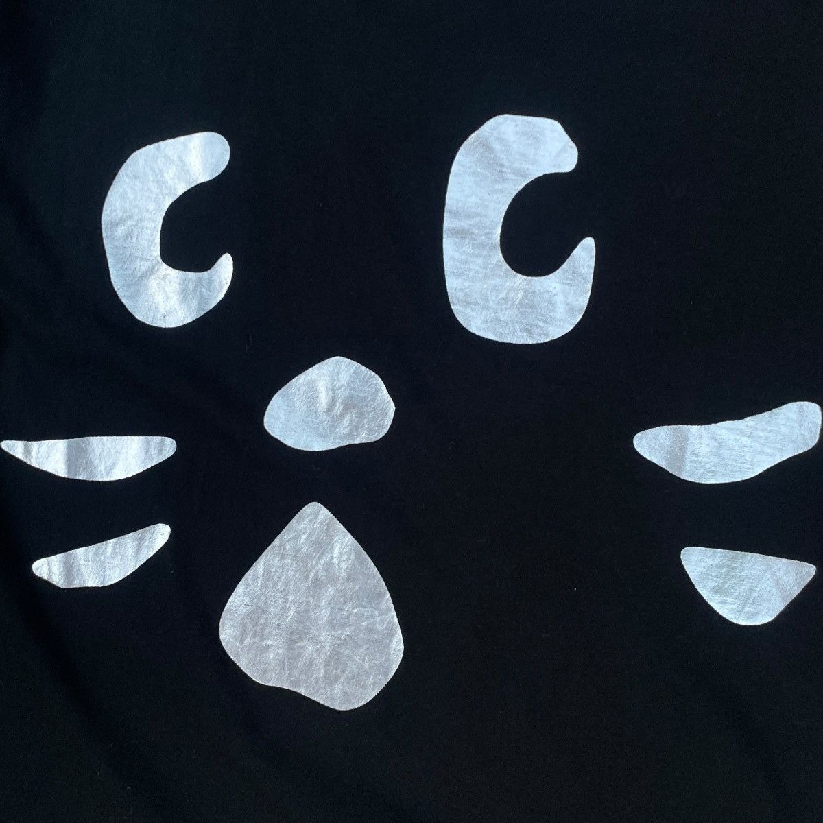 Ne-Net Ne-net Silver Nya Cat T-Shirt in Black Size US M / EU 48-50 / 2 - 2 Thumbnail