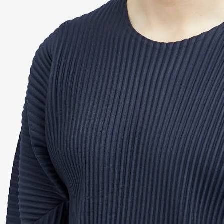 Homme Plisse Issey Miyake Classic Short-sleeved Navy Shirt Size US S / EU 44-46 / 1 - 5 Thumbnail