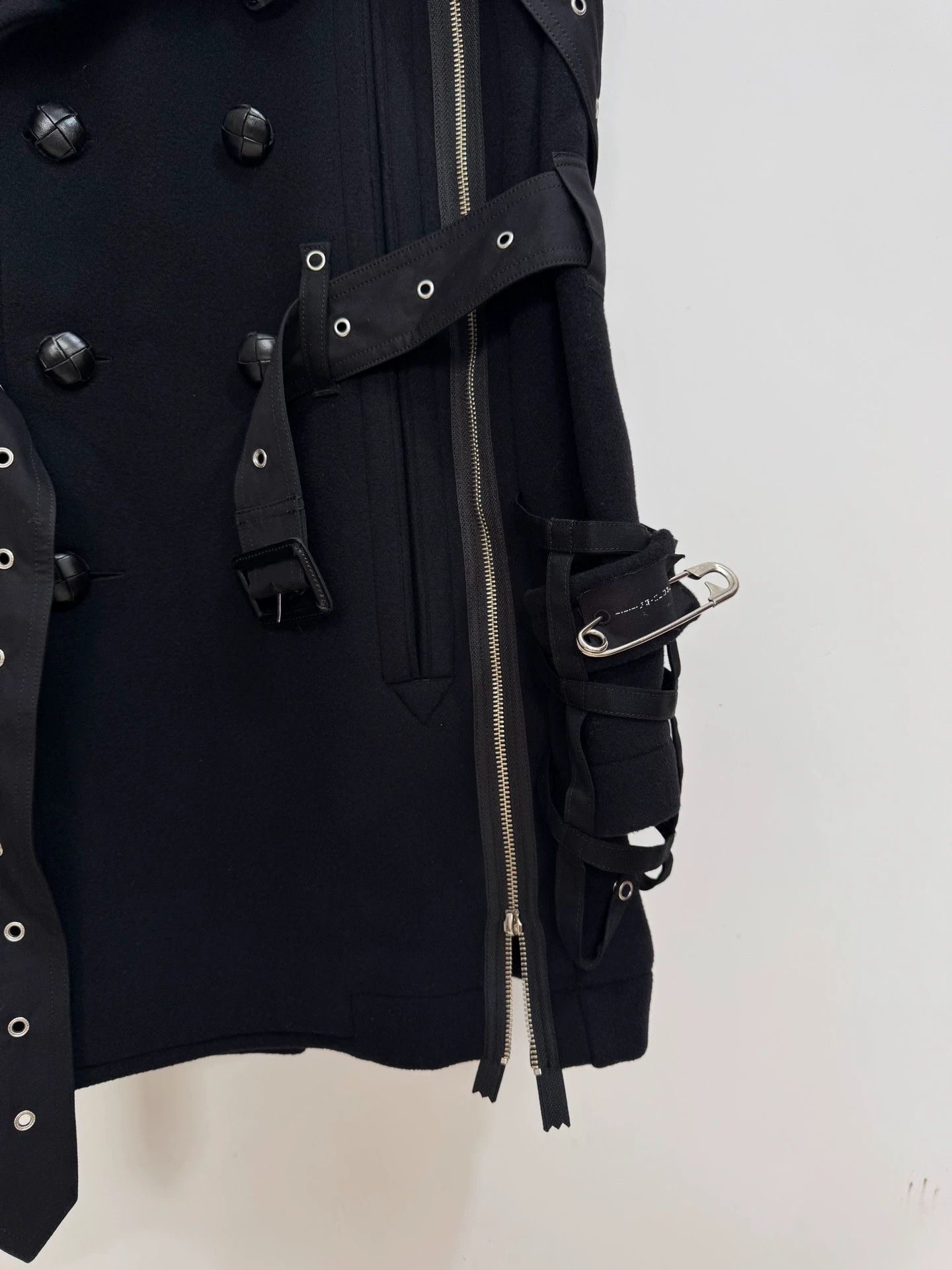 Takahiromiyashita The Soloist. TTS Double Breasted Sleeveless Cape Free Size Size US M / EU 48-50 / 2 - 6 Thumbnail