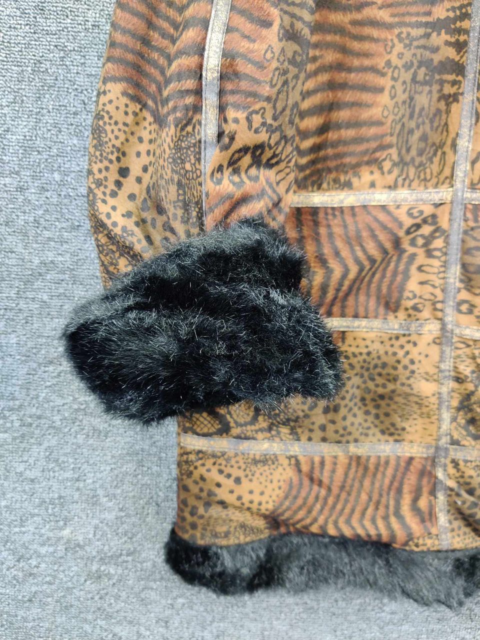 Japanese Brand Vintage Unbrand Leopard Faux Fur Fashion Jacket Size US L / EU 52-54 / 3 - 4 Thumbnail