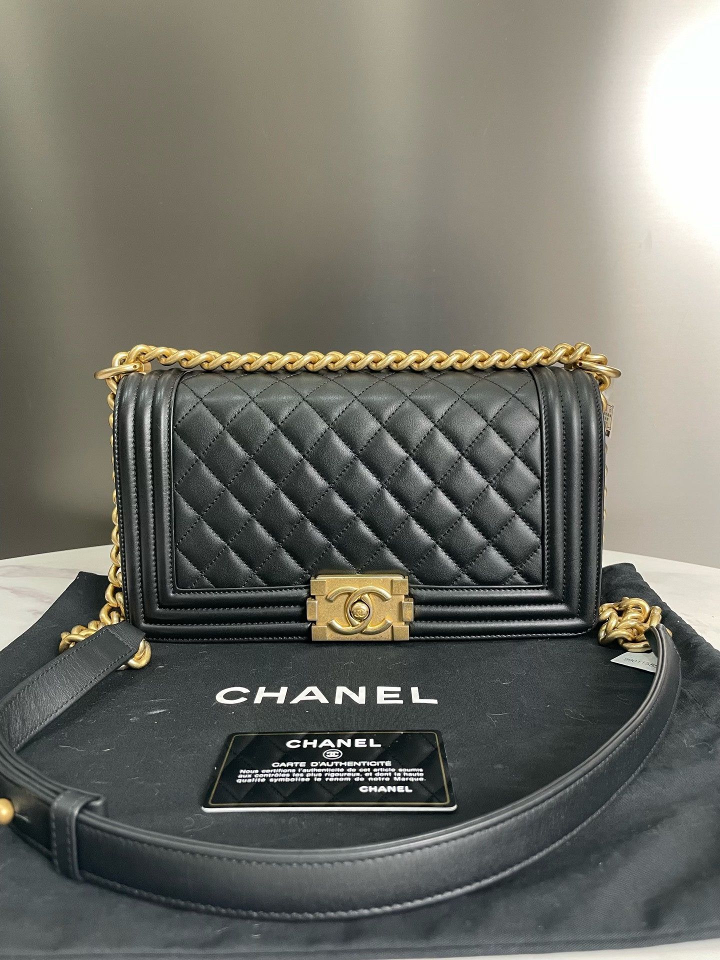 Chanel Pre-loved Bag Very good condition Size ONE SIZE - 1 Thumbnail