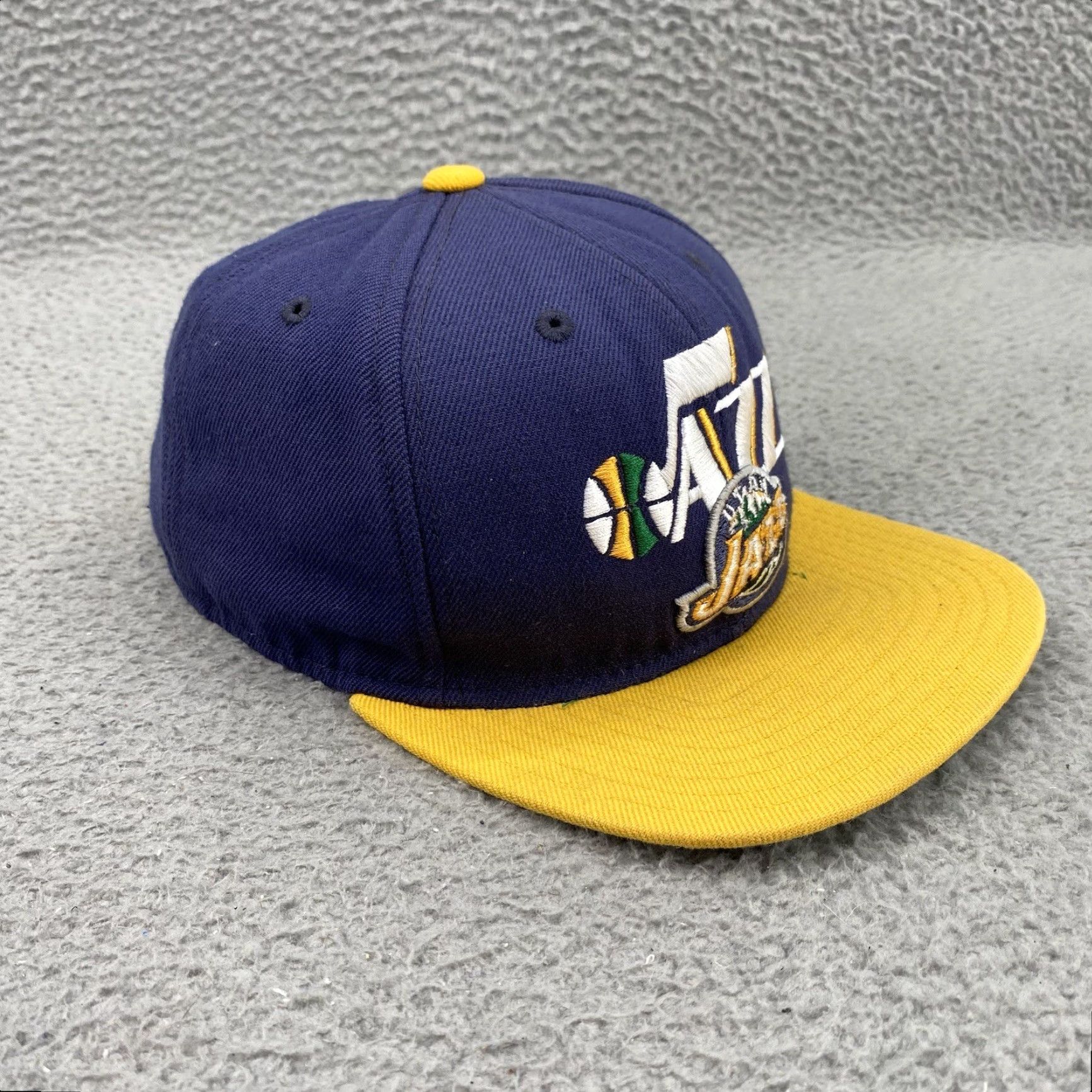 Adidas VINTAGE Adidas Utah Jazz Hat Cap Snap Back Wool Blend NBA Patch Logo Basketball Men's Size ONE SIZE - 7 Thumbnail