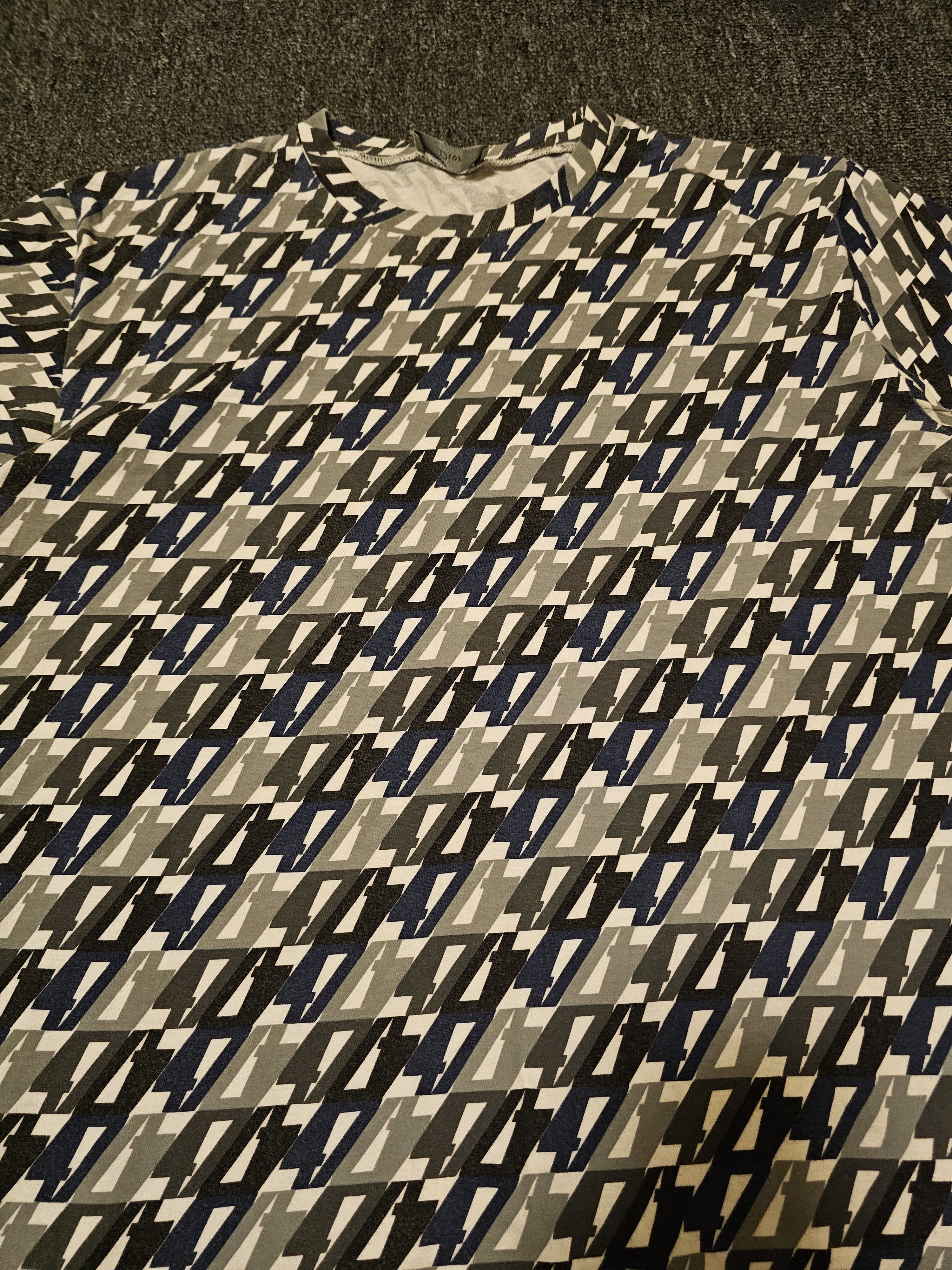 Dior Dior Men's T-shirts size S Size US S / EU 44-46 / 1 - 2 Thumbnail