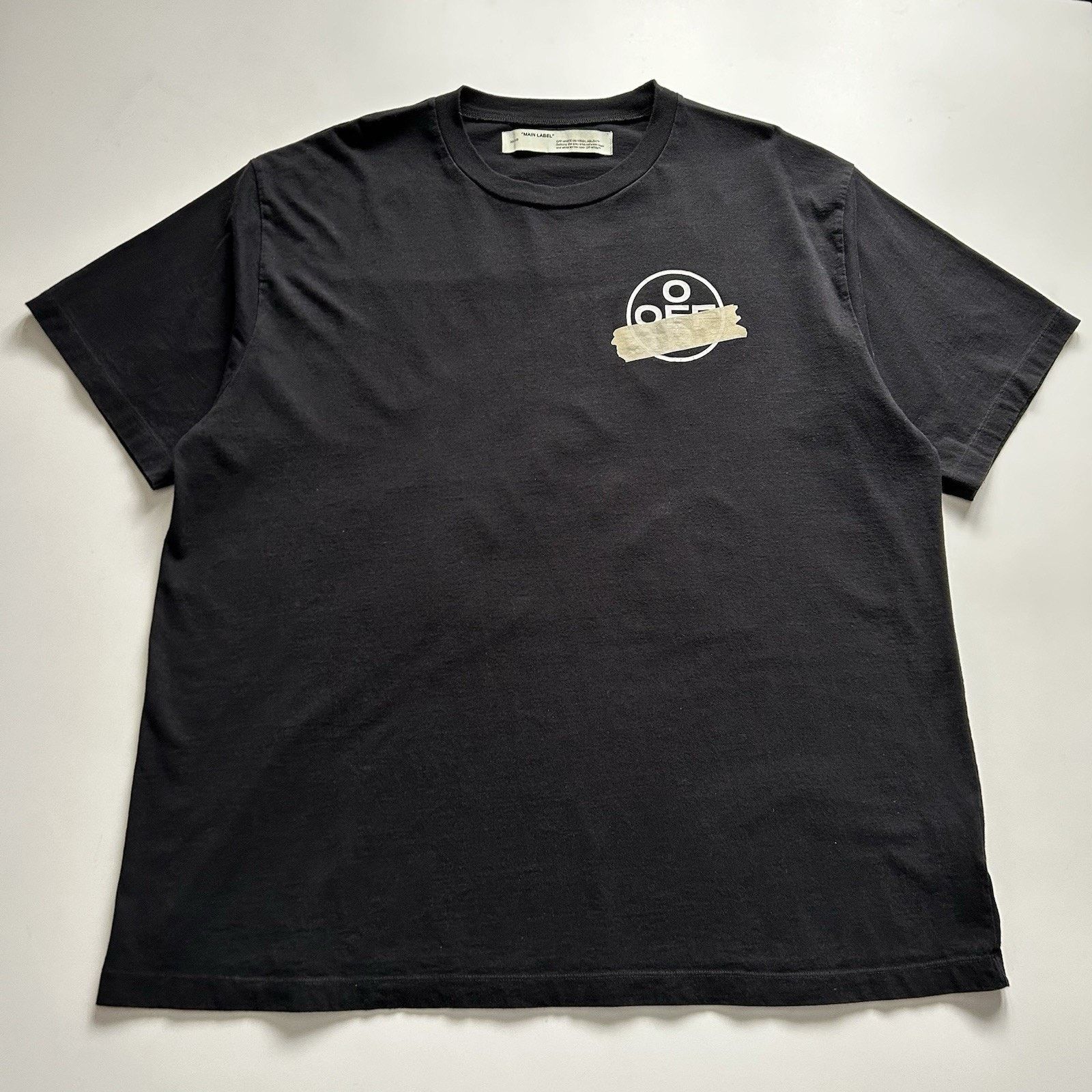 Off-White Off-White T Shirt XL Black Tape Arrows Graphic Virgil Abloh Size US XL / EU 56 / 4 - 1 Thumbnail