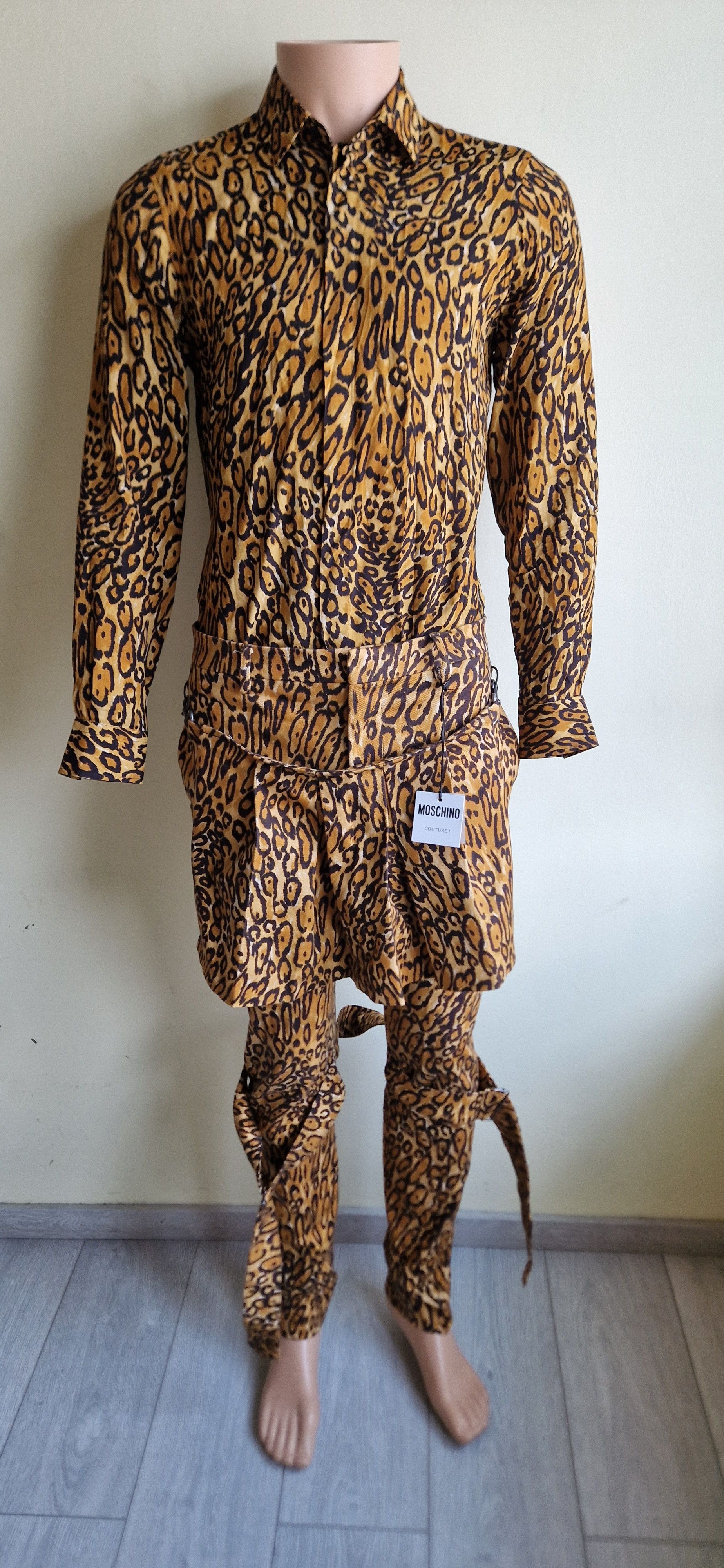 Moschino Moschino suze 48 italienne Size US M / EU 48-50 / 2 - 1 Thumbnail