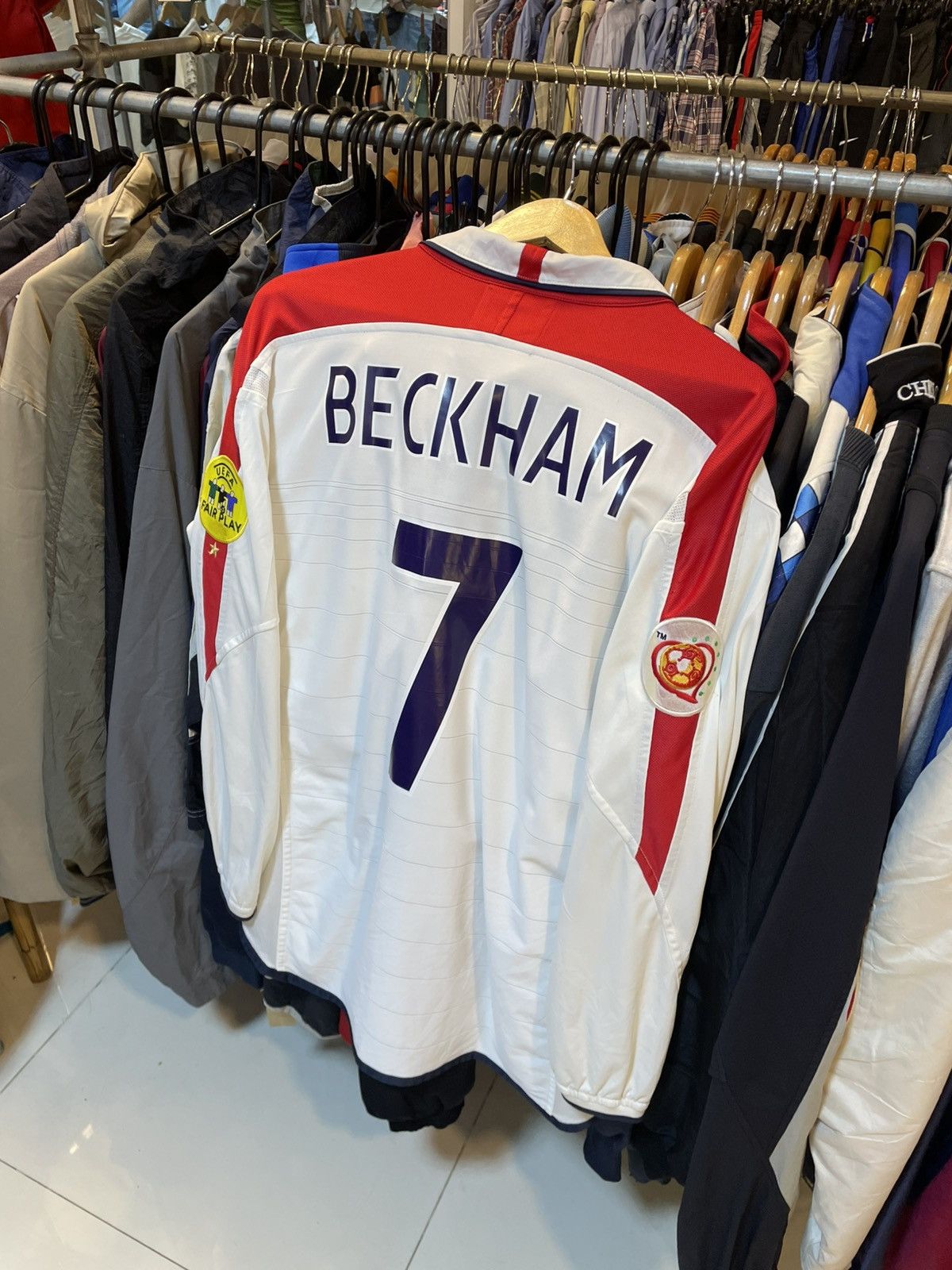 Umbro Vintage 2003-2004 England Long Sleeves Home Kit BECKHAM7 Size US L / EU 52-54 / 3 - 1 Thumbnail