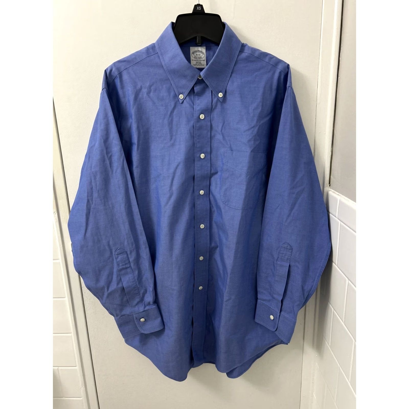 Brooks Brothers Brooks Brothers Original Polo Shirt Dress Shirt Mens 16 Blue Oxford Slim Fit Non Iron L/S Size US L / EU 52-54 / 3 - 2 Thumbnail
