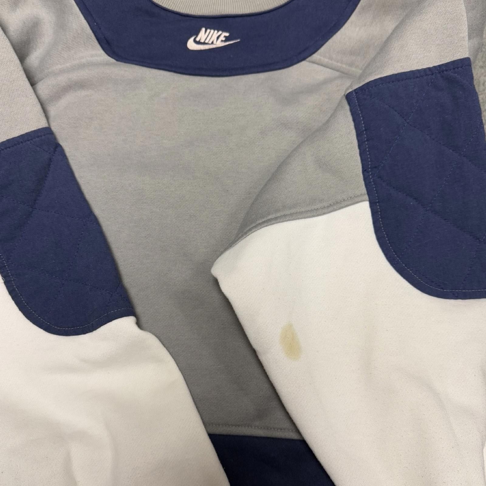 Nike Nike Basketball Champs Crewneck — L — Size US L / EU 52-54 / 3 - 5 Thumbnail