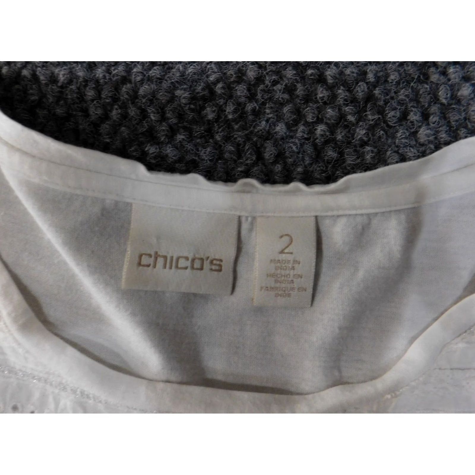 Vintage Chicos Blouse Womens 2 White Textured Knit Casual Pullover Short Sleeve Cotton Viscose Regular Non-Iron Machine Washable Solid Round Neck Vintage No Size XS / US 0-2 / IT 36-38 - 5 Thumbnail
