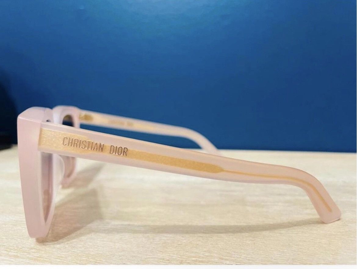 Dior Authentic DIOR DiorMidnight S1I Frosty Pink Sunglasses Size ONE SIZE - 4 Thumbnail