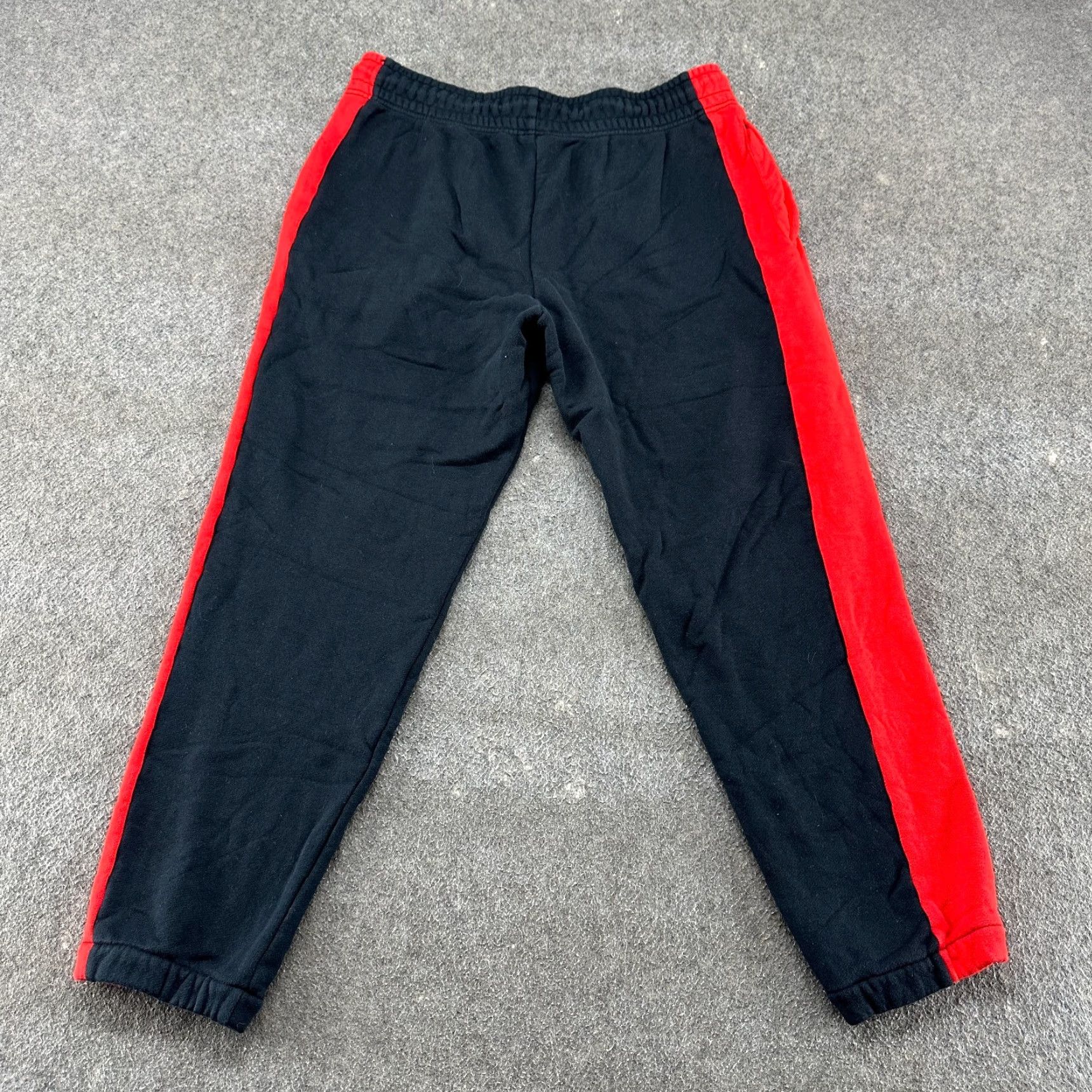 Nike Nike Pants Mens L Black Red Jogger Club Fleece Swoosh Drawstring Cotton Stripe Size US 33 - 6 Thumbnail