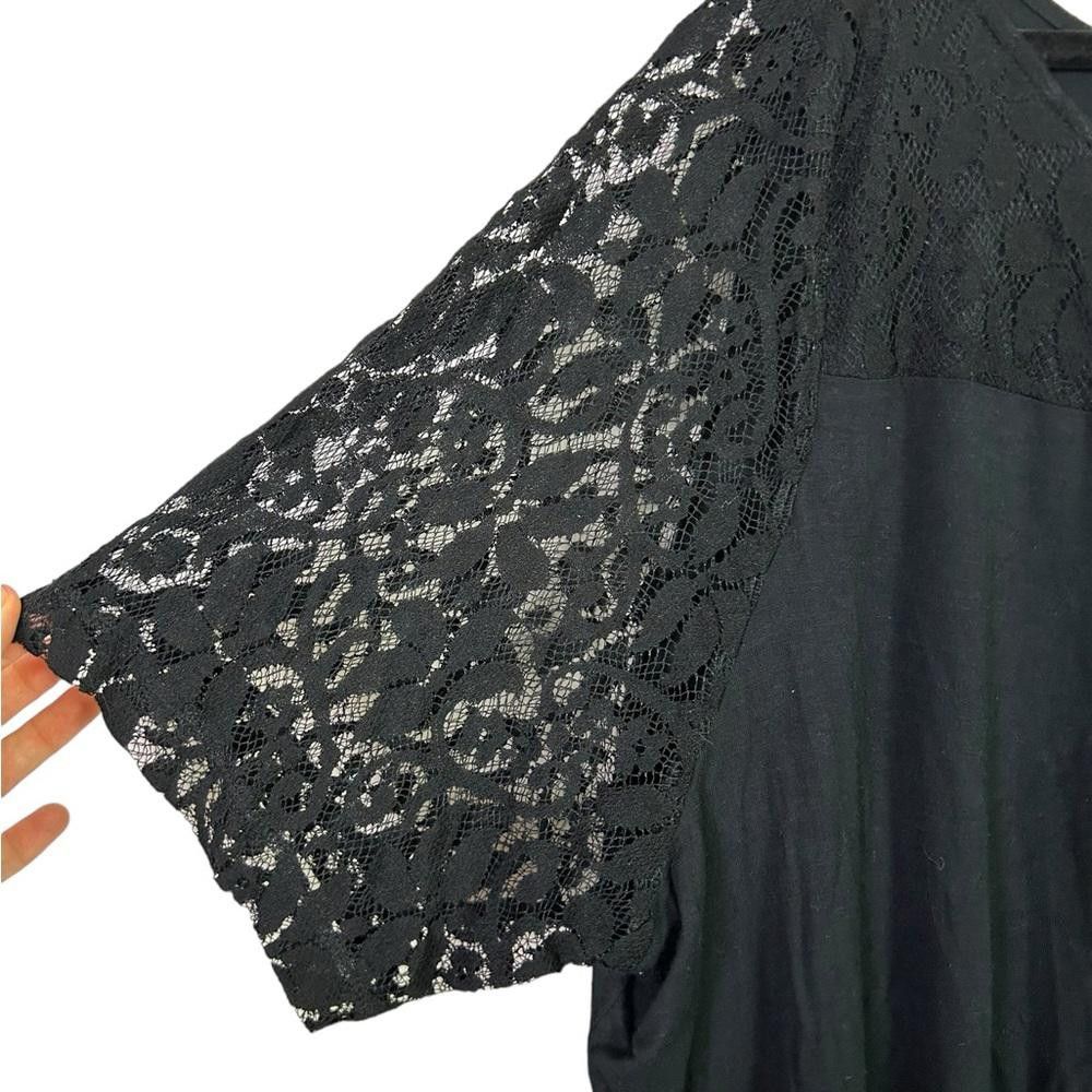 Designer Lane Bryant l Black Lace Sleeve Tee 26/28/4X Size M / US 6-8 / IT 42-44 - 2 Thumbnail