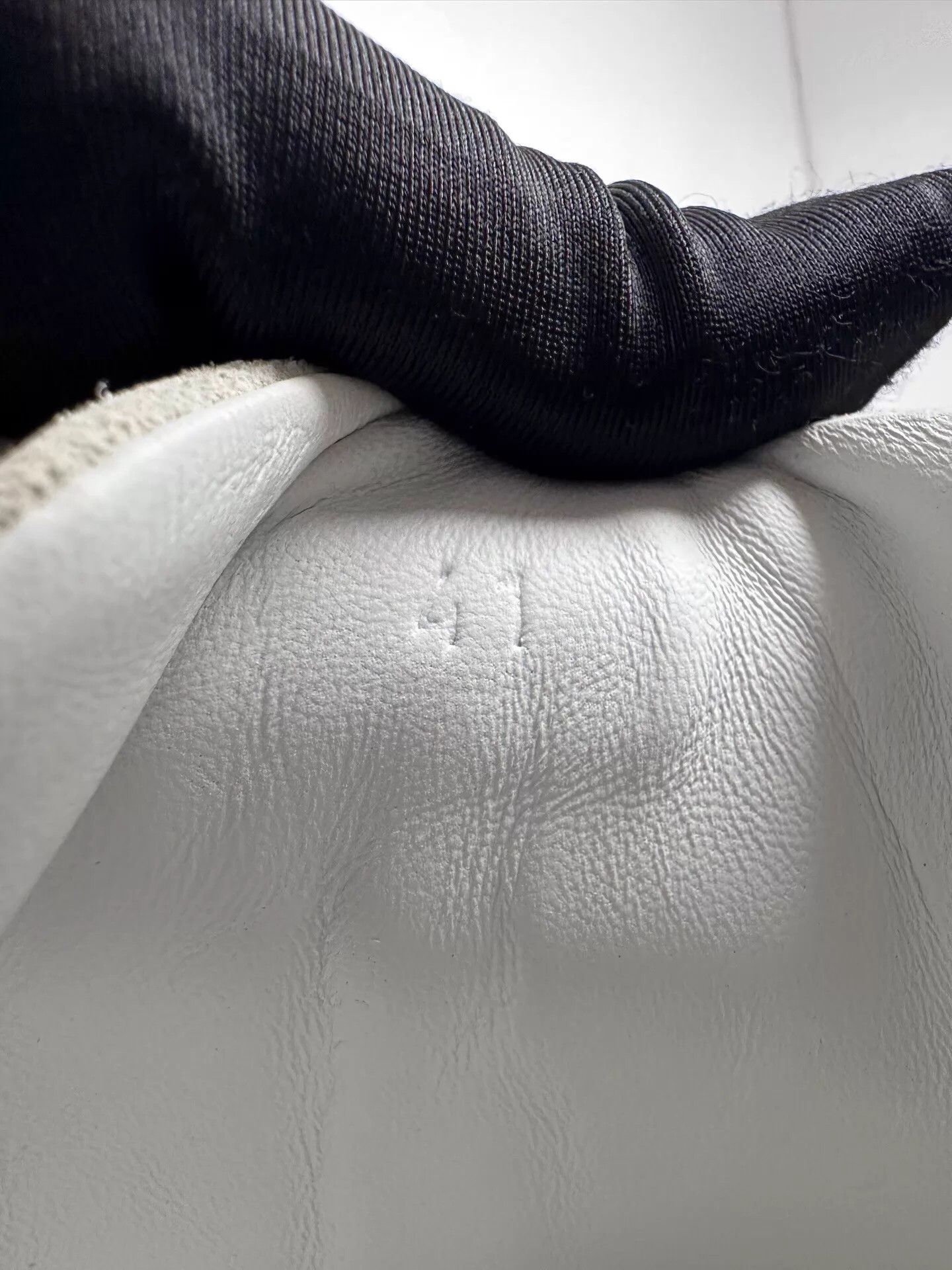 Hermes Hermes Bouncing Dillon white suede gray H men's 41 Size US 8 / EU 41 - 9 Thumbnail