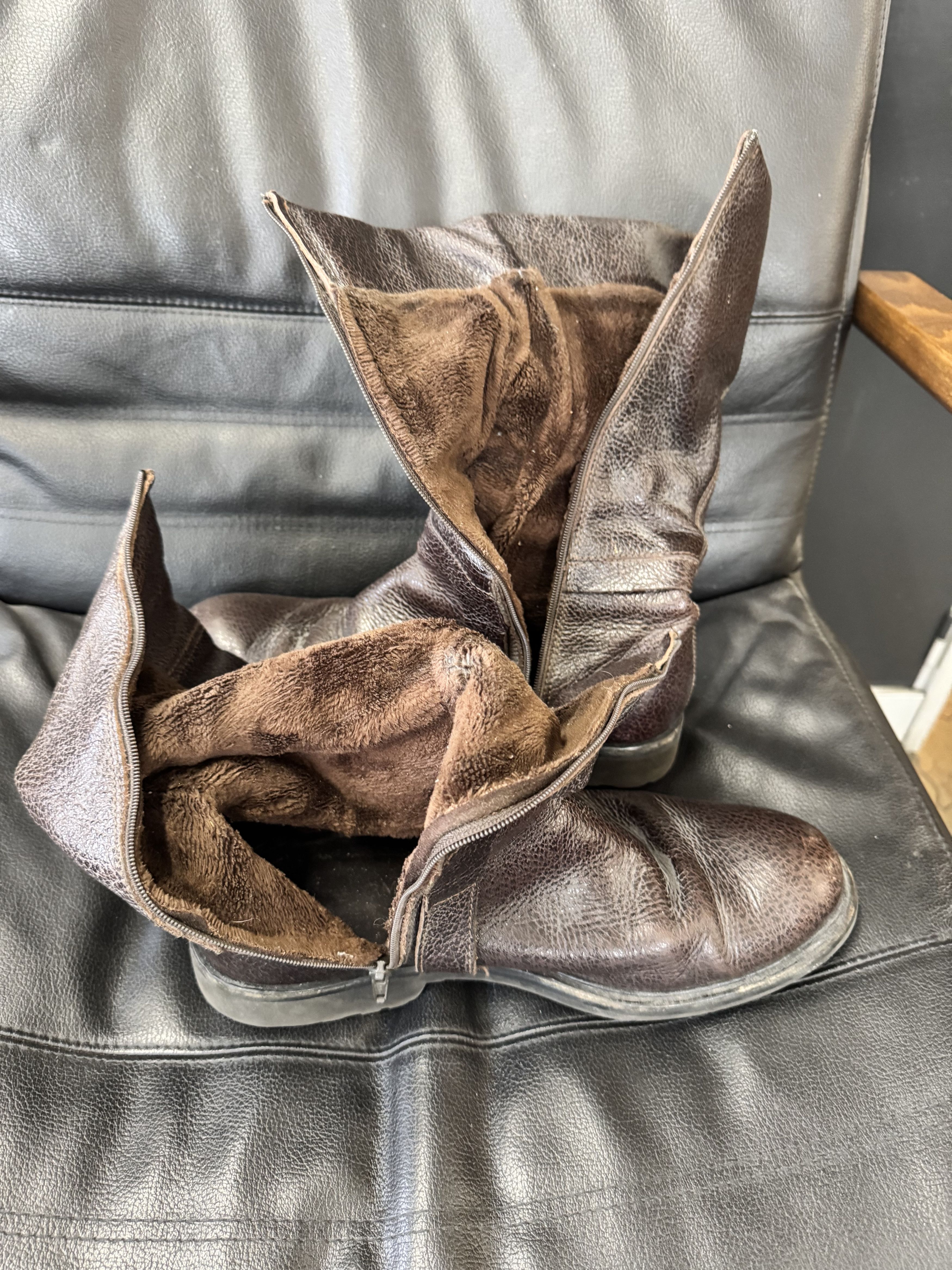 Emporio Armani Boots with buckle and fur lining Size US 9.5 / EU 42-43 - 12 Thumbnail