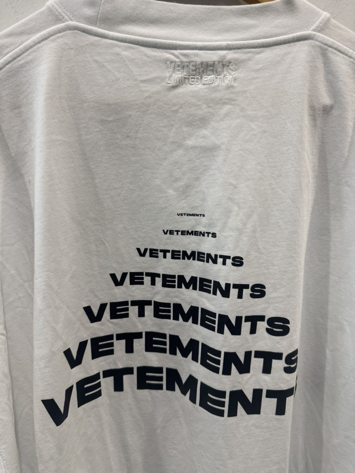 Vetements Vetements Pyramid Tee White Size US L / EU 52-54 / 3 - 6 Thumbnail