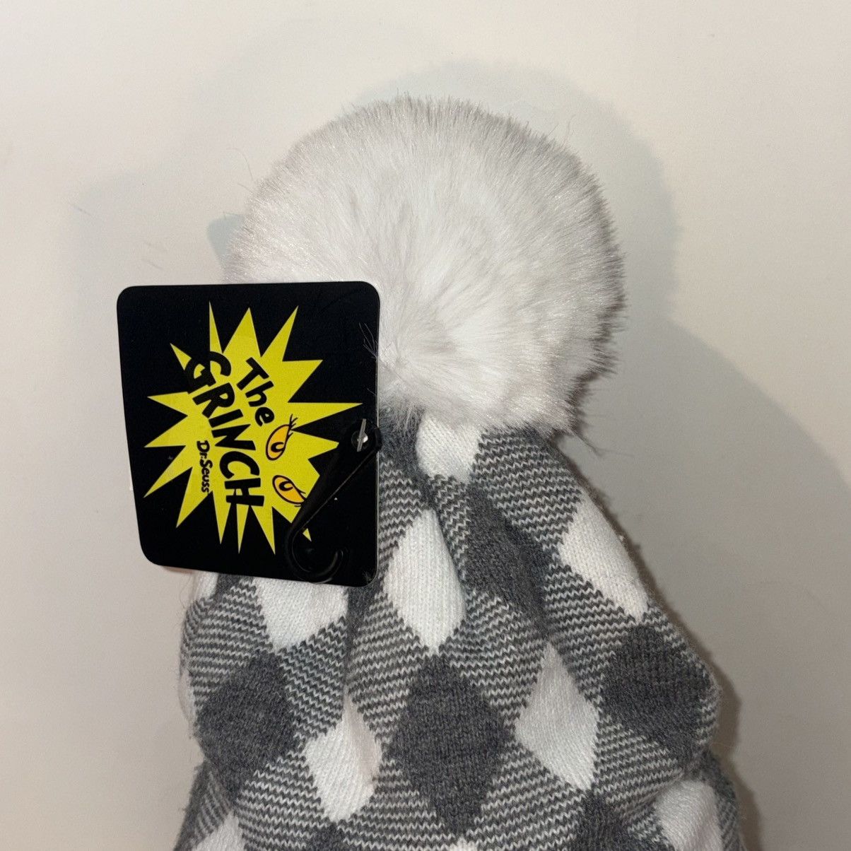 Mad Engine The Grinch Dr. Seuss MAD Engine Winter Toque Pom Beanie Hat Size ONE SIZE - 9 Thumbnail