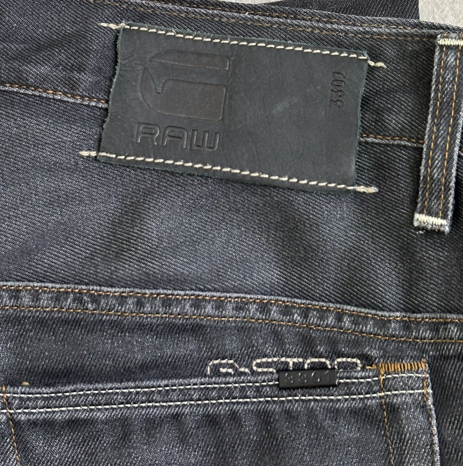 G-Star G-Star Raw 3301 slim fit black jeans size 32-34 Size US 32 / EU 48 - 16 Thumbnail
