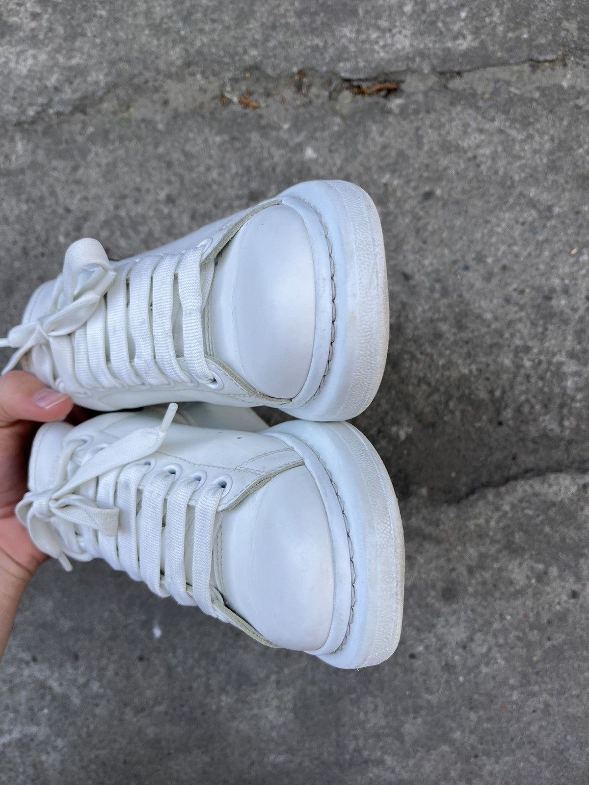 Alexander McQueen Alexander McQueen Sneakers Shoes luxury trainers Size US 7.5 / IT 37.5 - 4 Thumbnail