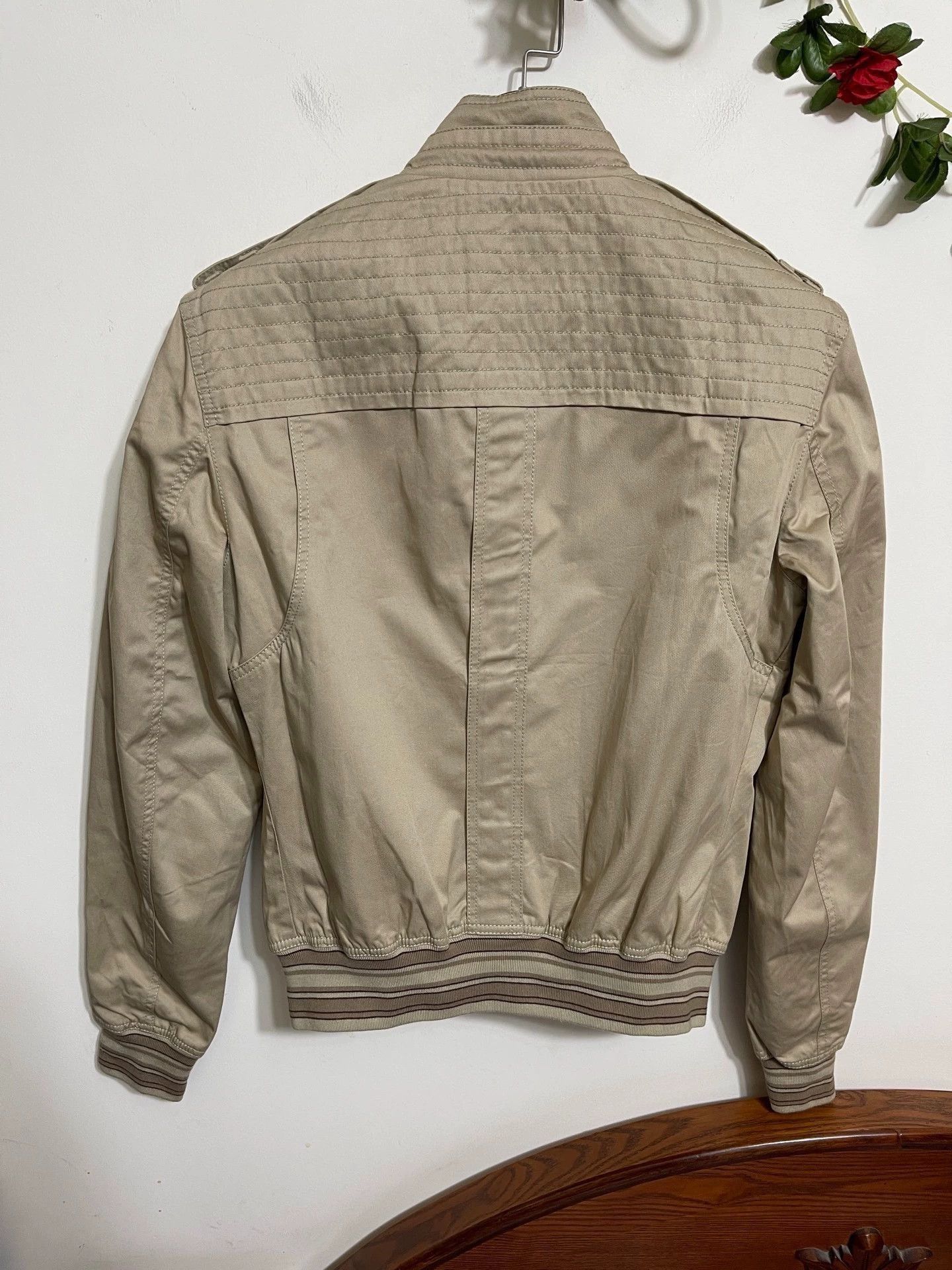 Other Beige er Jacket with Zip Front . Size US M / EU 48-50 / 2 - 2 Thumbnail
