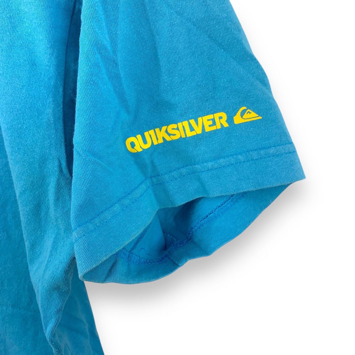 Quiksilver Vintage QUIKSILVER SURF Box Logo Wave Blue Tee Shirt Size US L / EU 52-54 / 3 - 4 Thumbnail