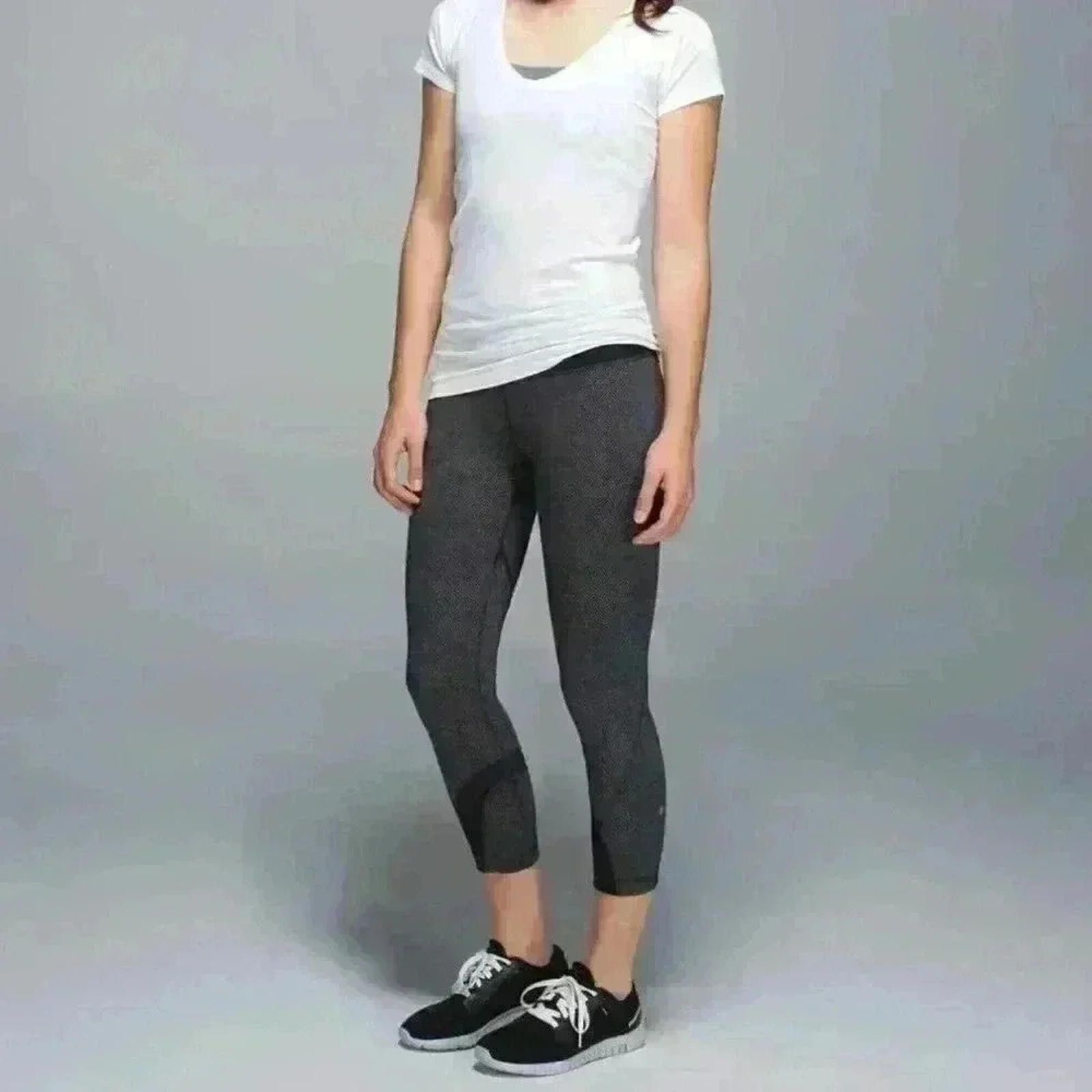 Lululemon Lululemon - Luxtreme Herringbone in Heathered Black - Size 6 Size 28" / US 6 / IT 42 - 4 Thumbnail