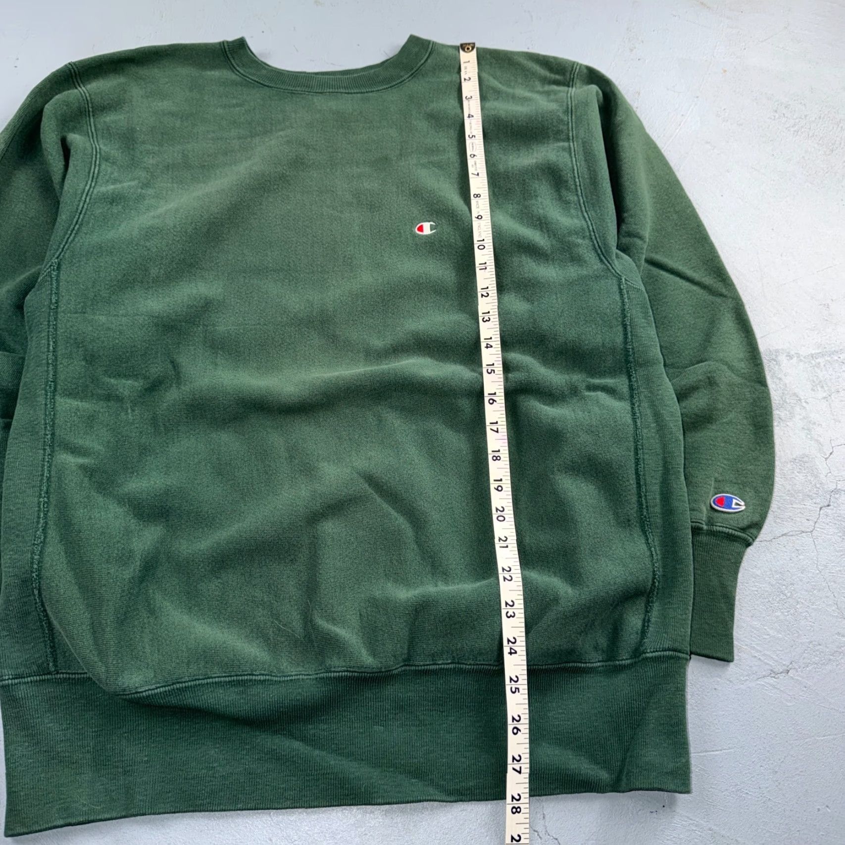 Champion VINTAGE Champion Sweatshirt USA Green Reverse Weave XL Crew Neck Long Sleeve Gusset Jumper 70s 90s College Logo Sports Men Size US XL / EU 56 / 4 - 3 Thumbnail