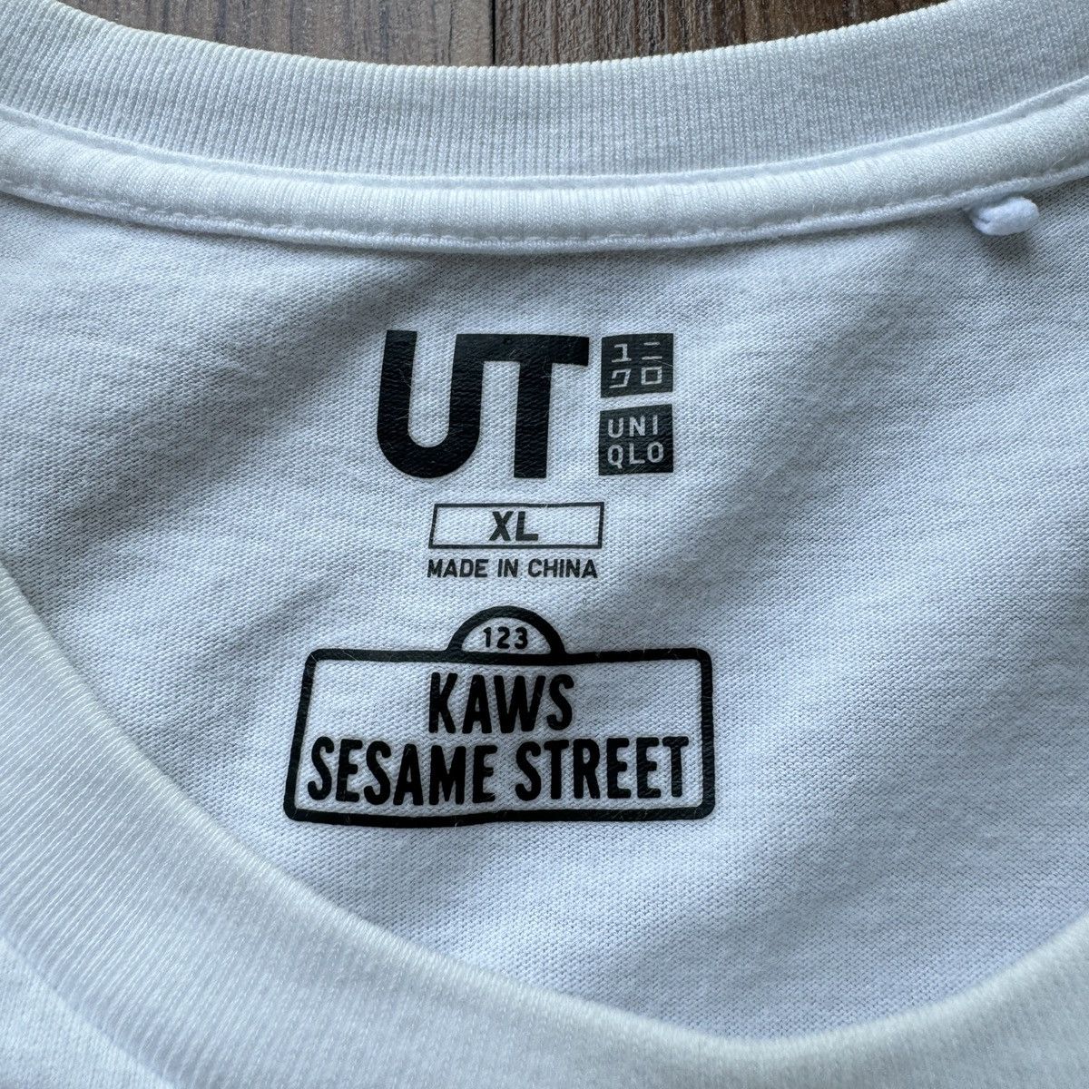 Kaws × Uniqlo Kaws Sesame street Uniqlo Elmo Cookie monster art artist Size US XL / EU 56 / 4 - 7 Thumbnail
