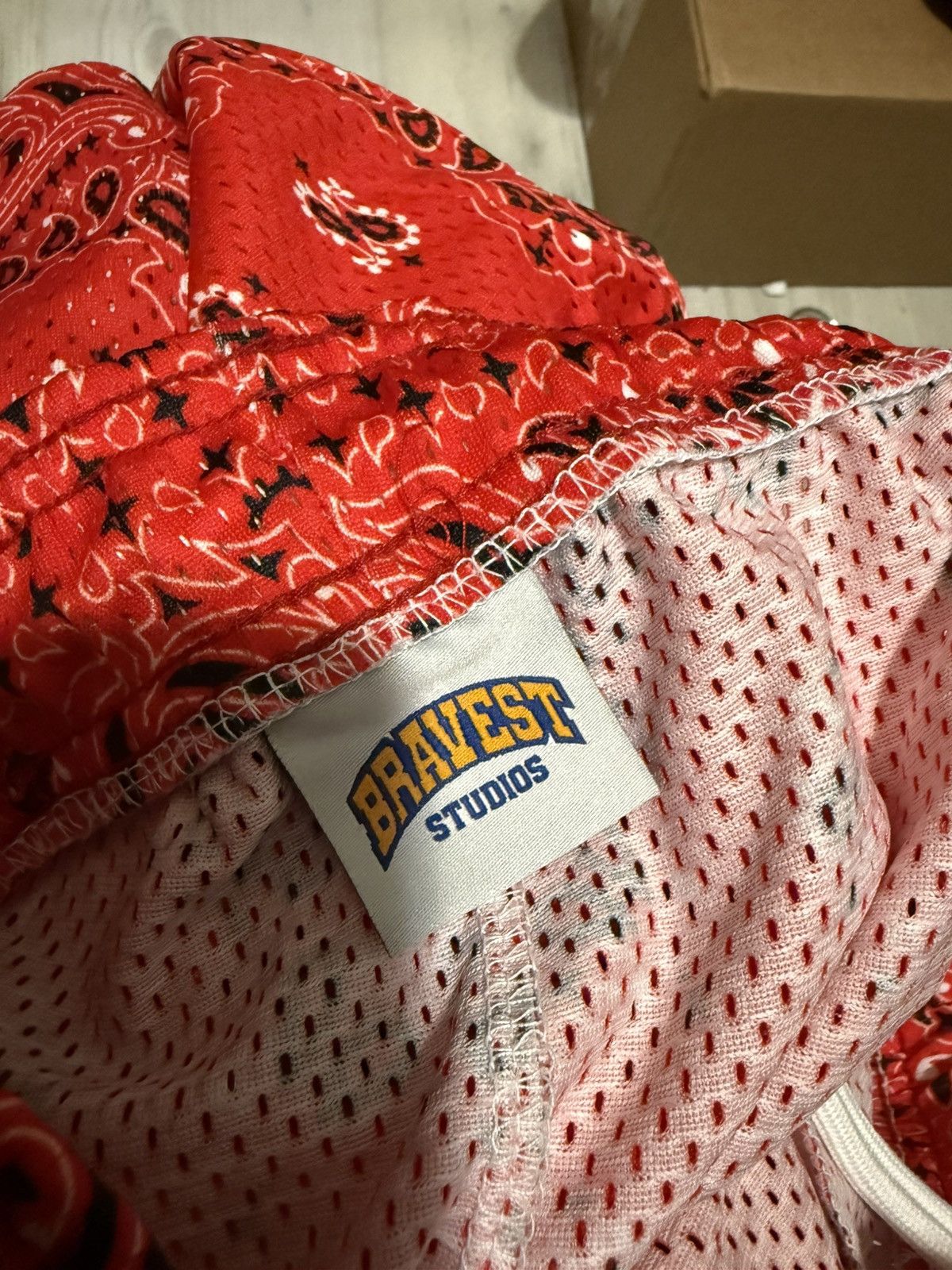 Bravest Studios Bravest Studios Red Paisley Shorts Size US 30 / EU 46 - 4 Thumbnail