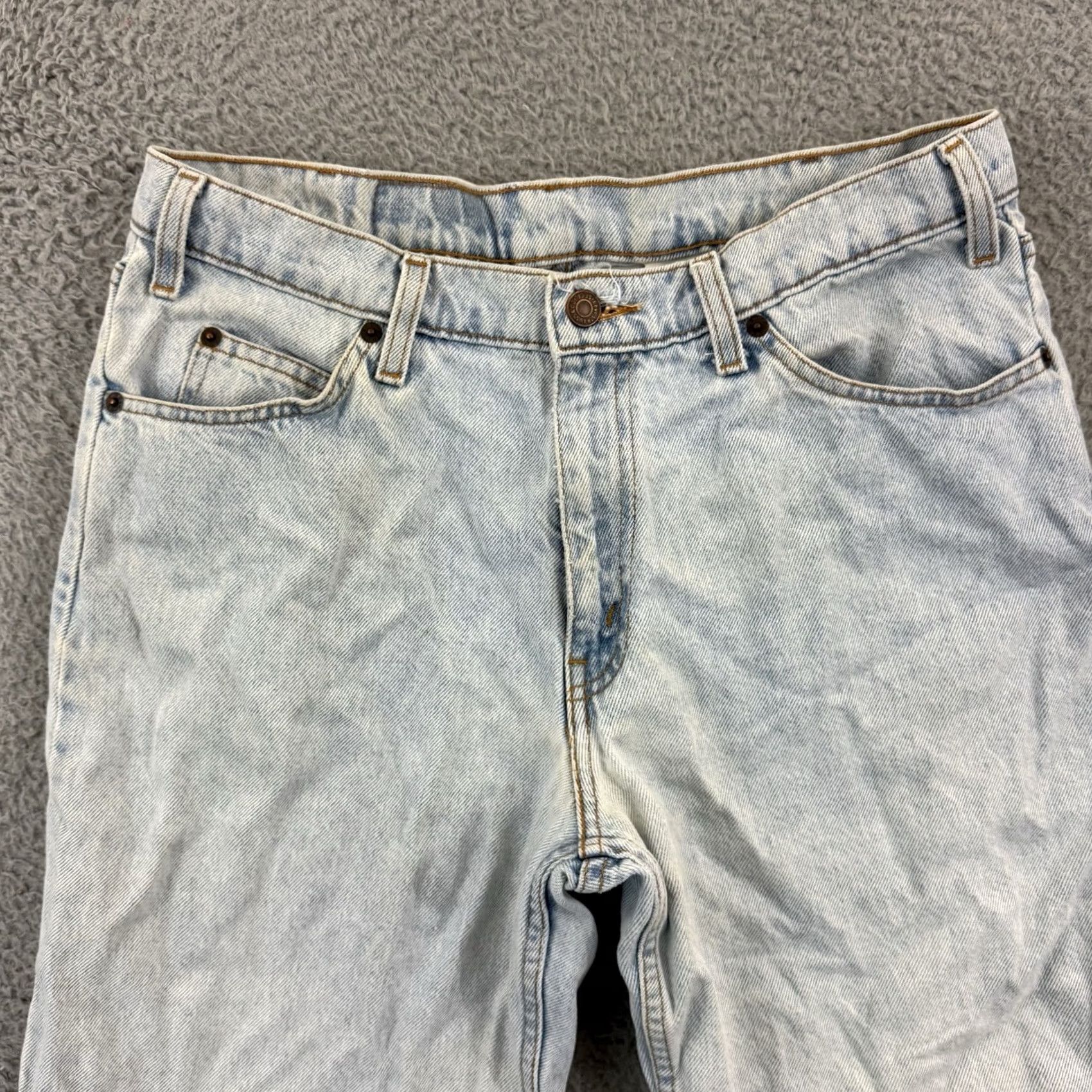 Levi's VINTAGE Levi’s 550 Shorts Men’s 30 Denim Blue Stone Wash Zipper Pocket 10” 90s USA Jeans Mens Size US 30 / EU 46 - 4 Thumbnail