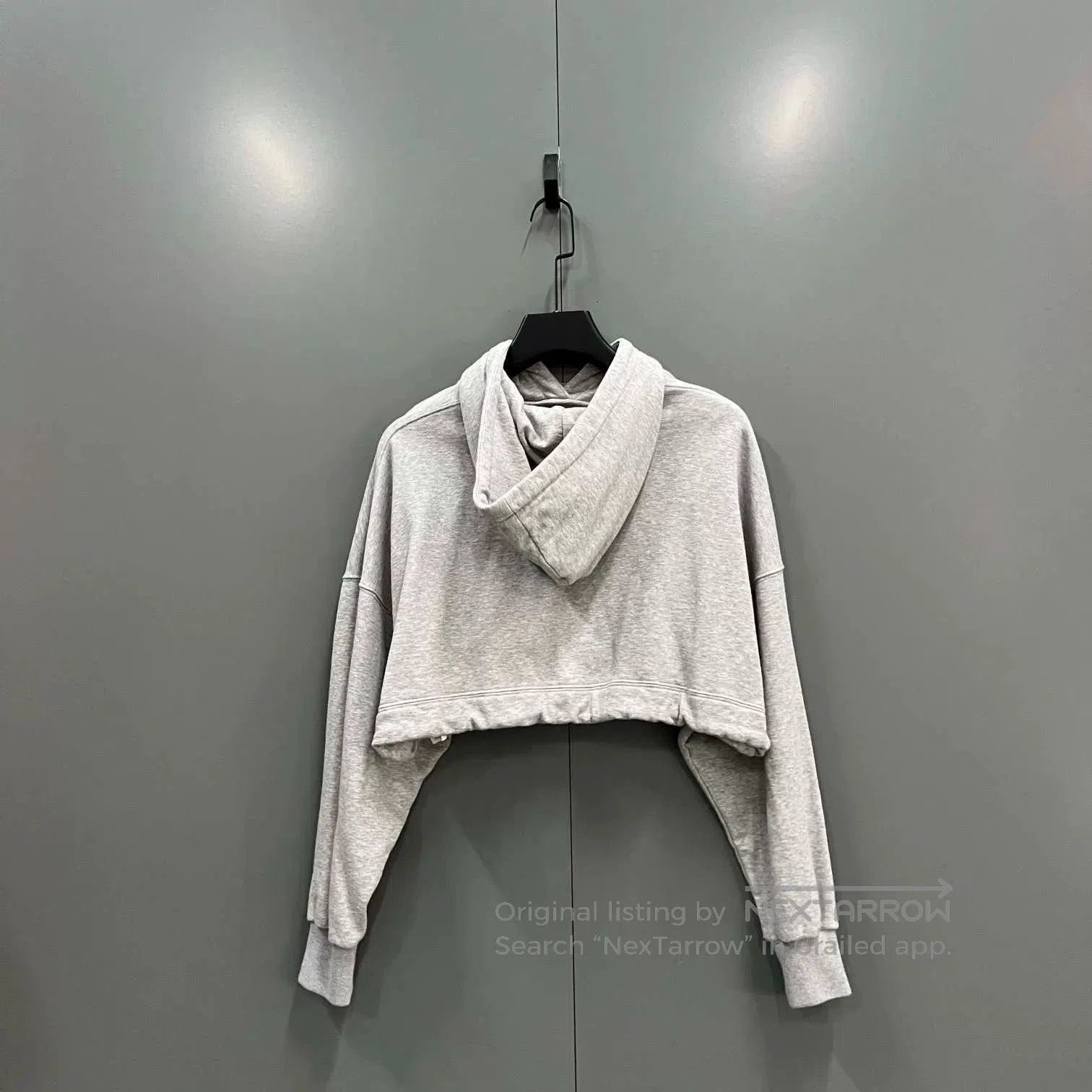 Louis Vuitton Louis Vuitton Gray Cropped Hoodie. Size XXS / US 00 / IT 34 - 2 Thumbnail