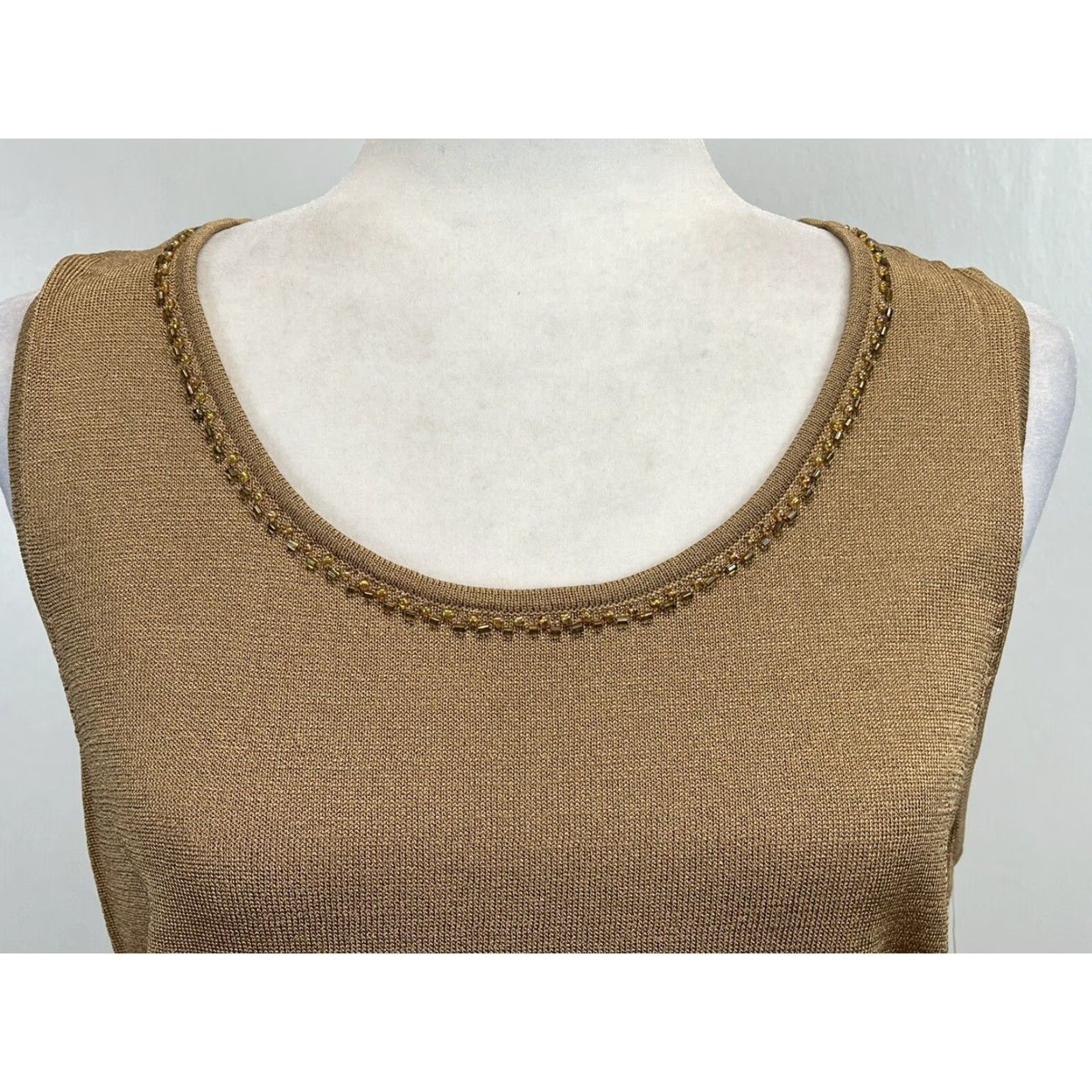 Jones New York Jones New York Sweater Women Large Sleeveless Knit Beaded Shell Classic All Seasons Size L / US 10 / IT 46 - 5 Thumbnail