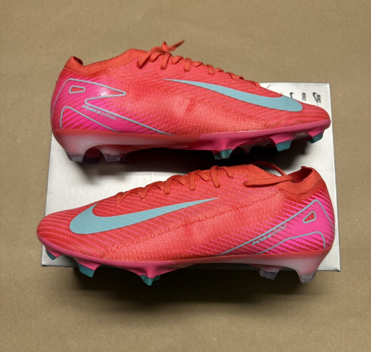 Nike Nike Zoom Mercurial Vapor 16 Elite FG CR7 12 Soccer Cleats! Size US 12 / EU 45 - 1 Thumbnail