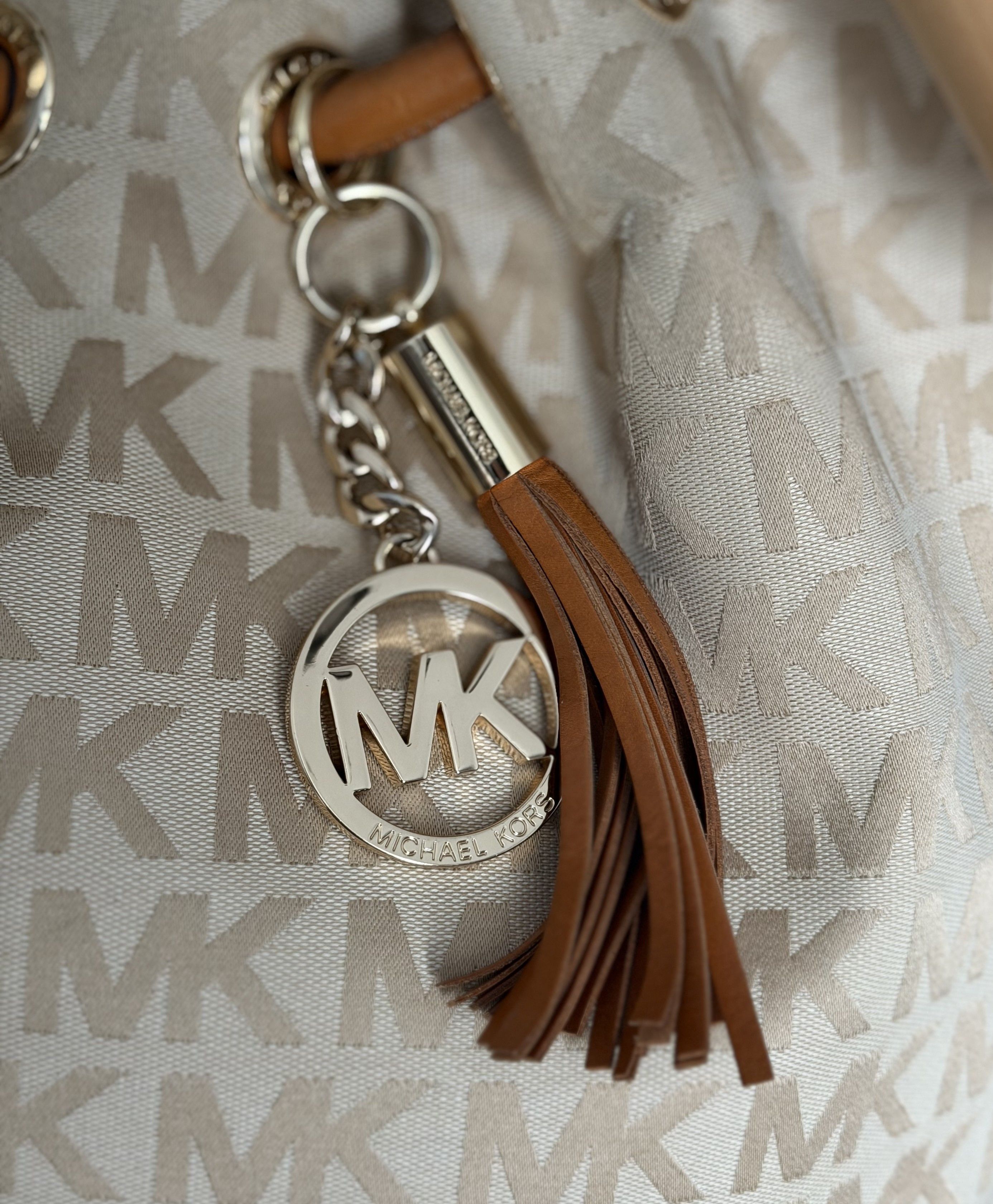 Michael Kors MICHAEL KORS Gold MK Logo Monogram Ring Tote Shoulder Bag Size ONE SIZE - 22 Thumbnail