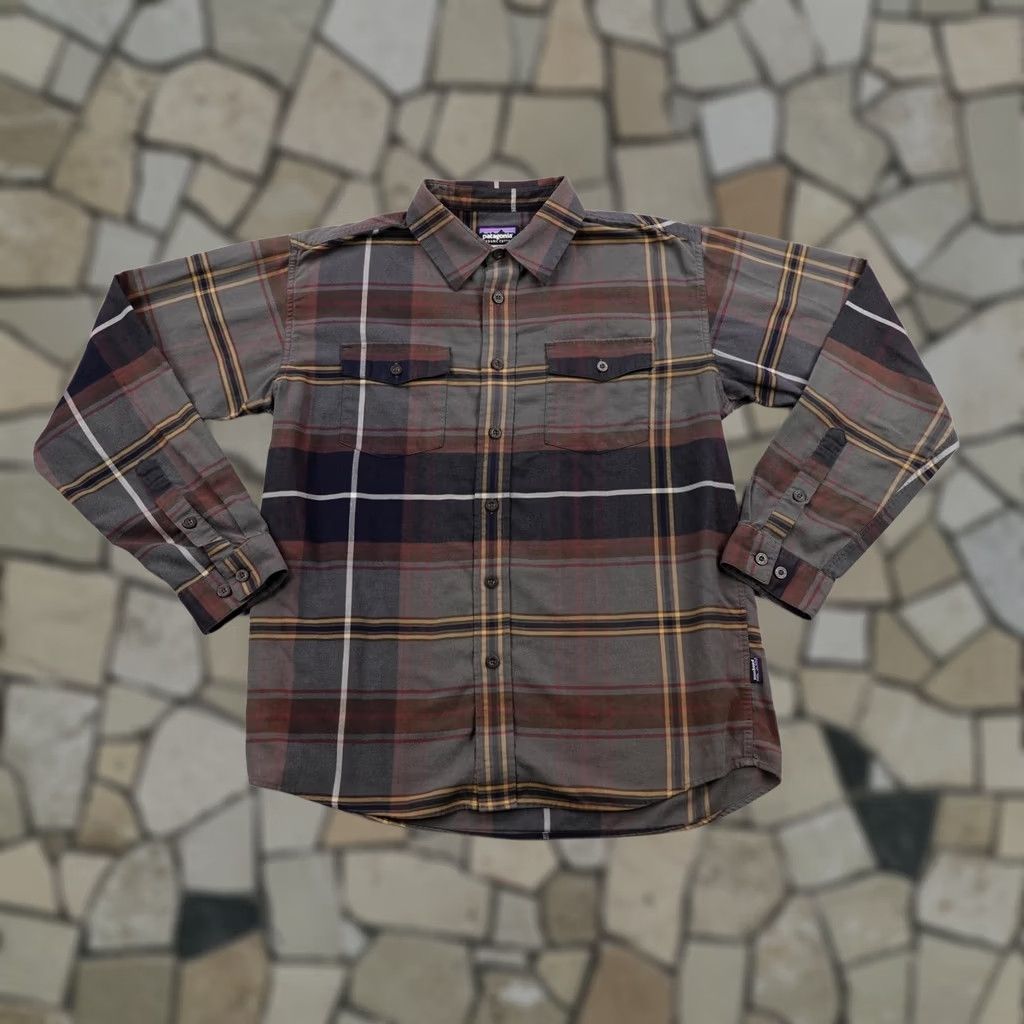 Patagonia Patagonia Mens Medium Brown Gray Plaid Flannel Button Up Organic Cotton Shirt Size US M / EU 48-50 / 2 - 1 Thumbnail