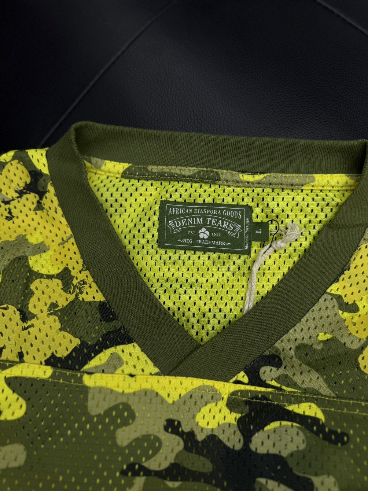 DENIM TEARS Denim Tears Yellow Camo Cotton Wreath Jersey Size L (NEW) Size US L / EU 52-54 / 3 - 6 Thumbnail