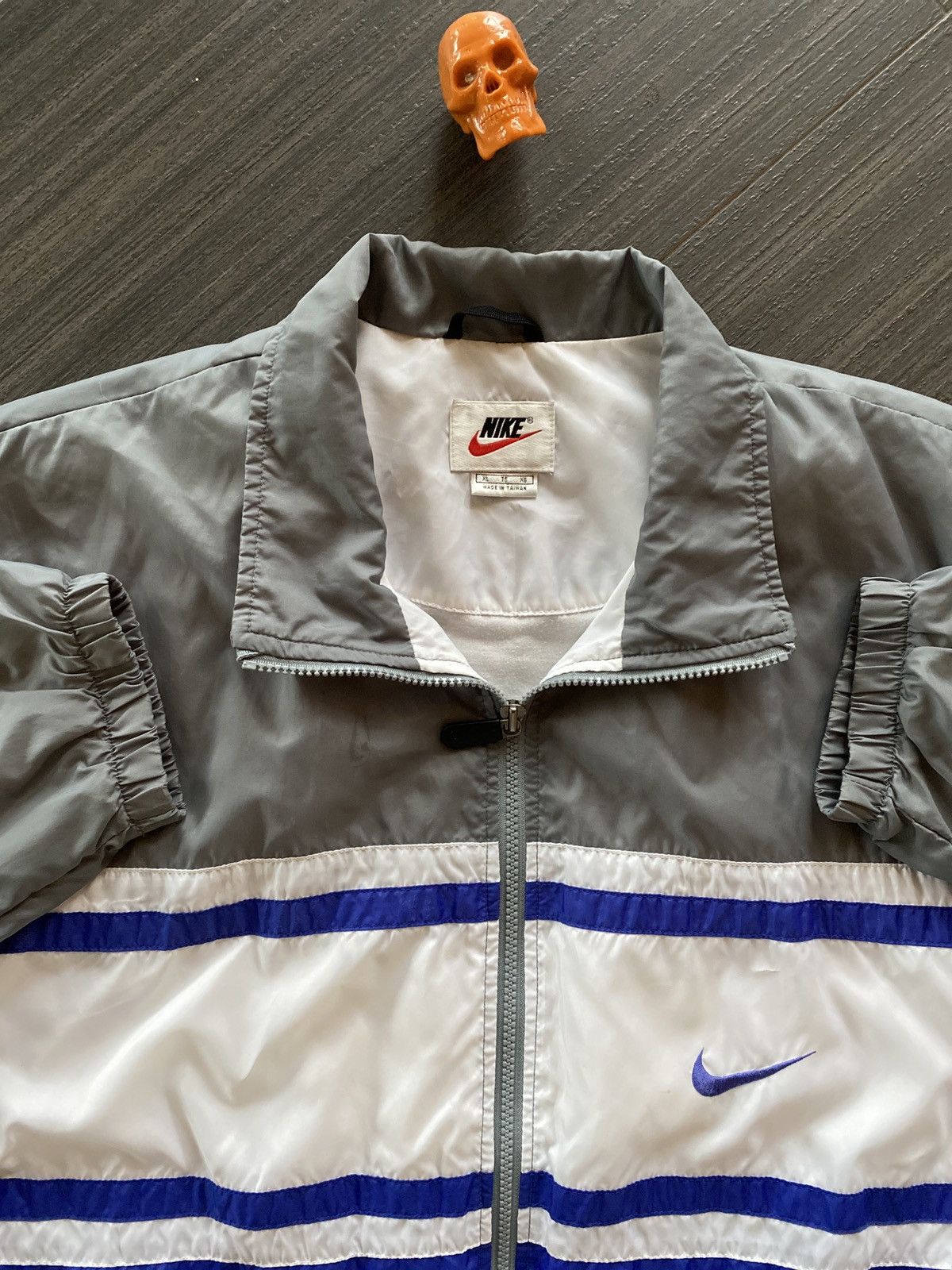 Nike × Vintage 90s Nike big logo windbreaker XL Size US XL / EU 56 / 4 - 2 Thumbnail