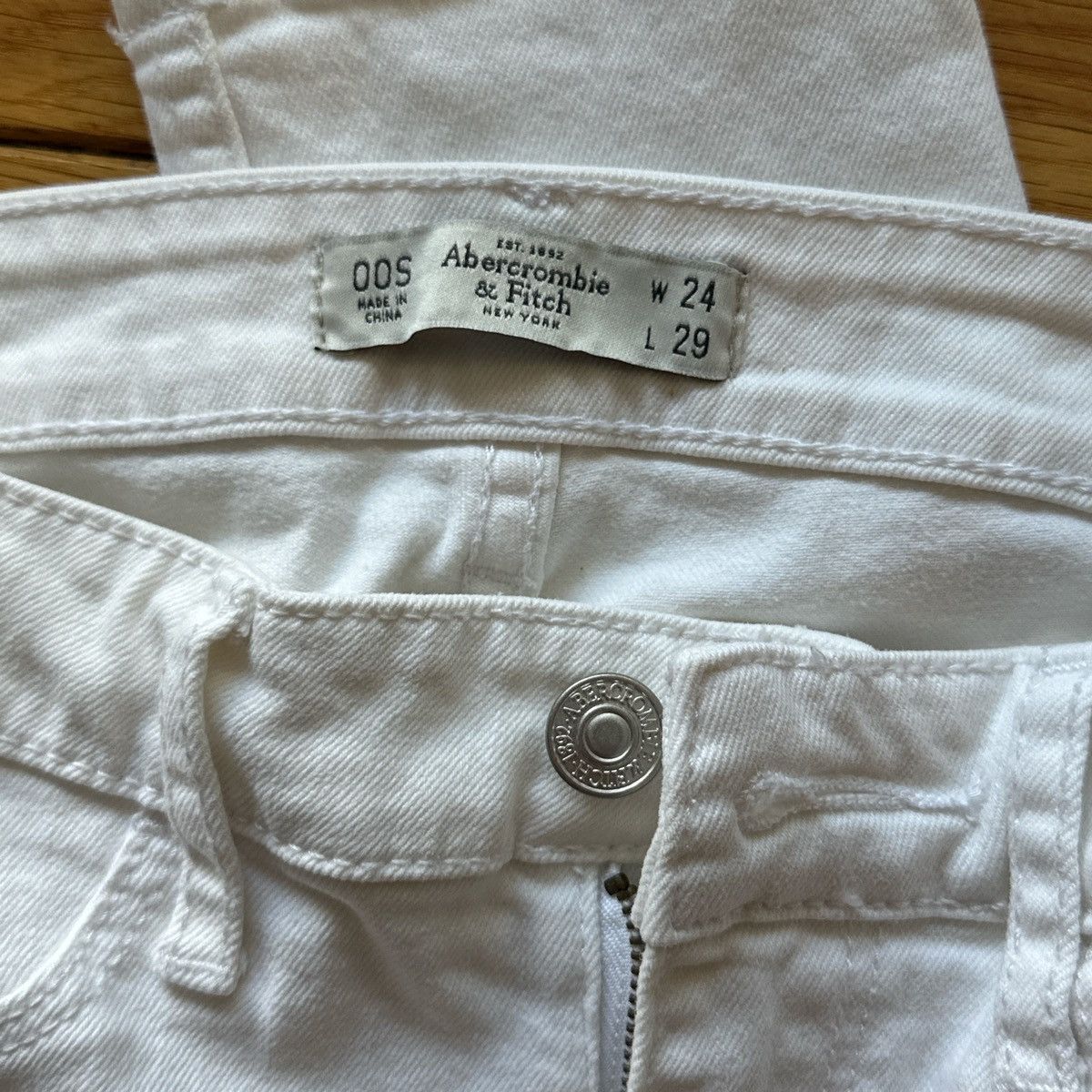 Abercrombie & Fitch XS White Skinny jeans Size 24" / US 00 / IT 34 - 2 Thumbnail