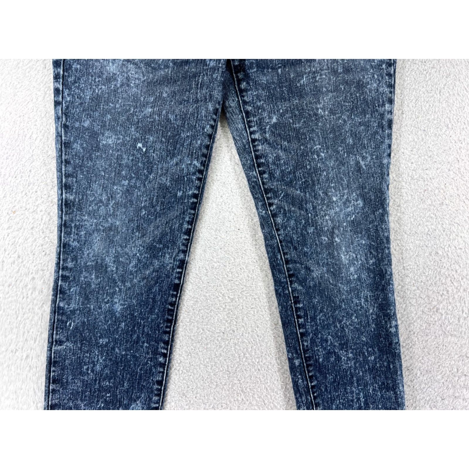 Denime Crane Jeans Juniors 9 Blue Denim Skinny 28x29 Low Rise 5-Pocket Button Closure Size 30" / US 8 / IT 44 - 6 Thumbnail