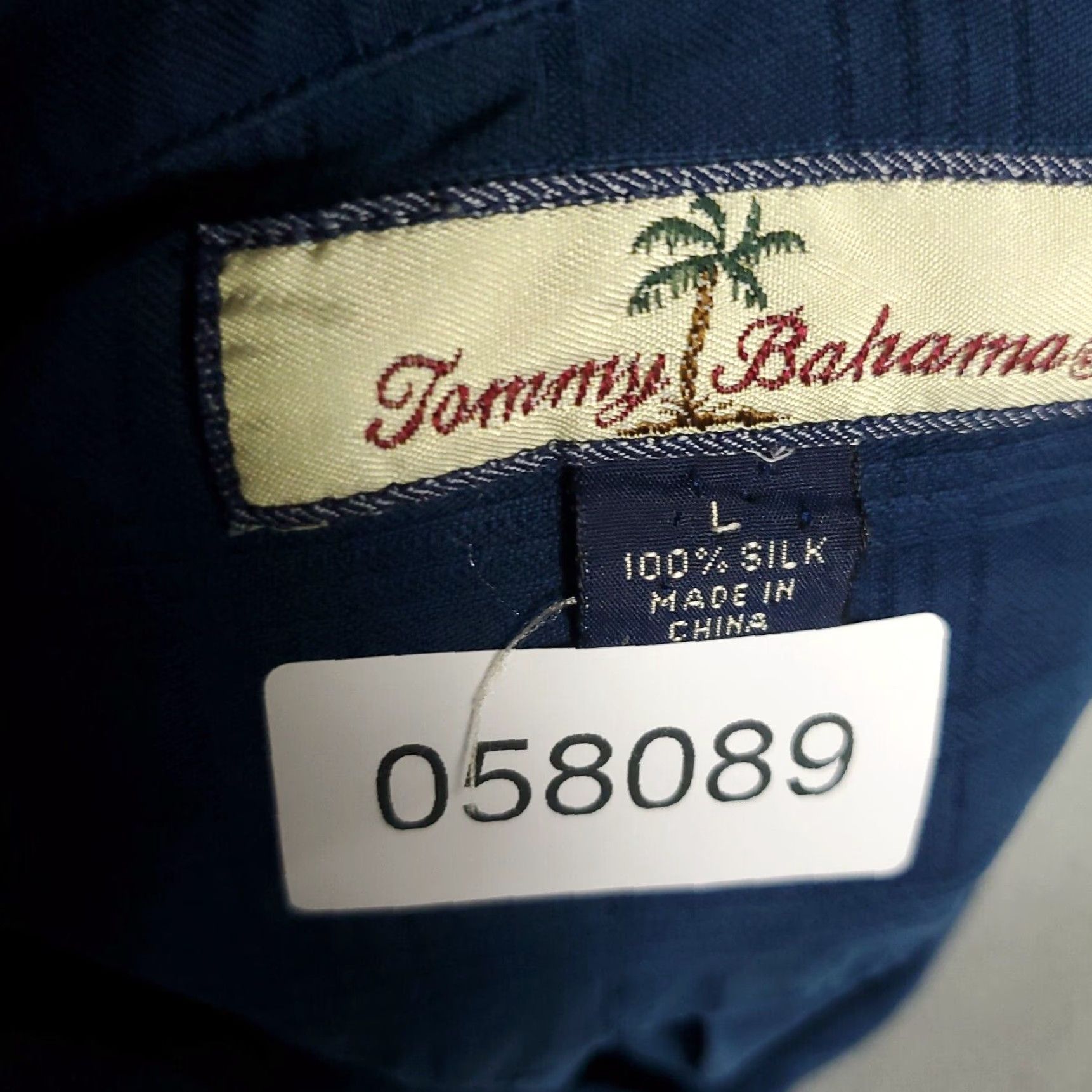 Tommy Bahama Tommy Bahama Silk Hawaiian Shirt Mens Large Blue Plaid Short Sleeve Button-Up Aloha Size US L / EU 52-54 / 3 - 8 Thumbnail
