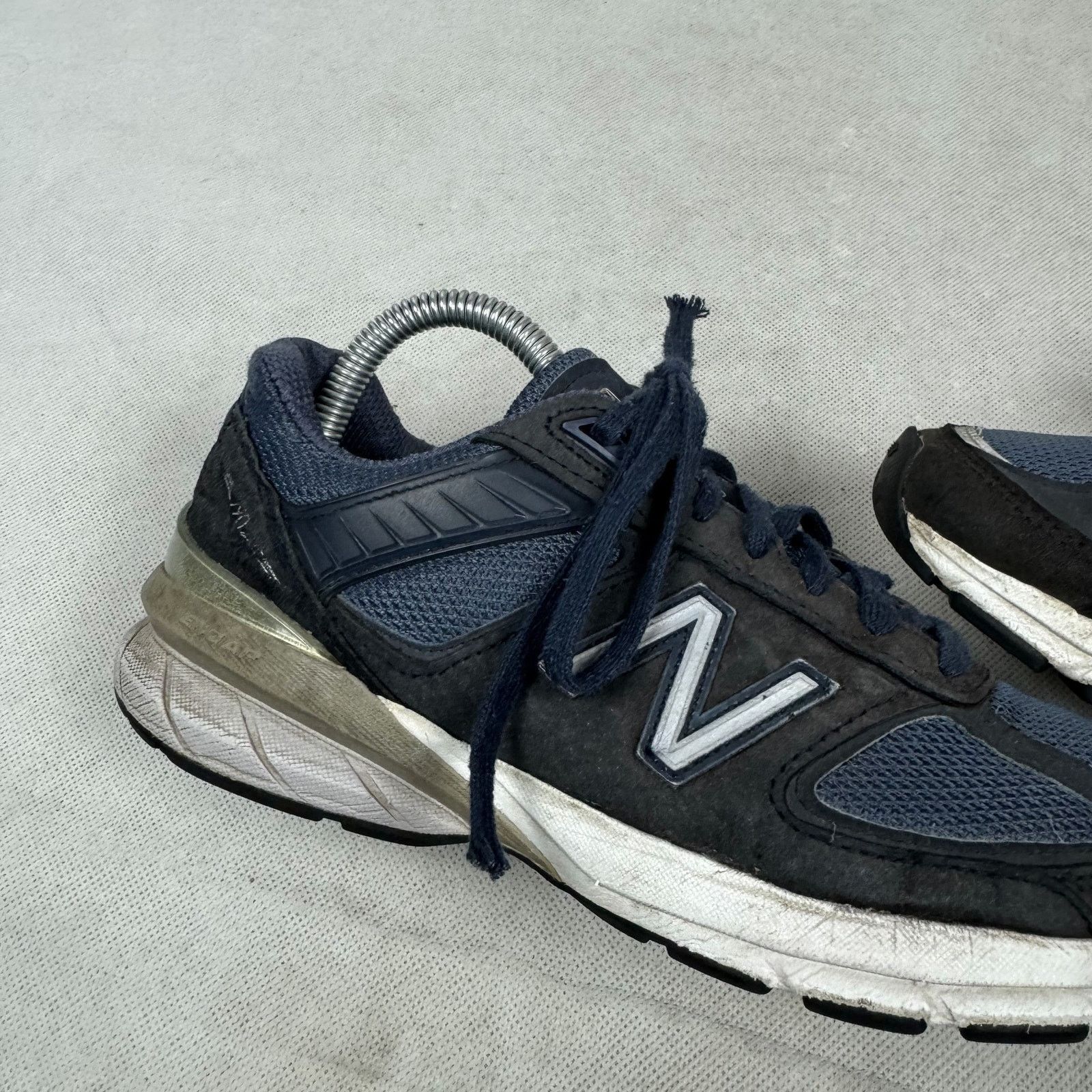 New Balance New Balance 990v5 M990NV5 Men's Navy Silver Sneakers Shoes 7 Size US 7 / EU 40 - 5 Thumbnail