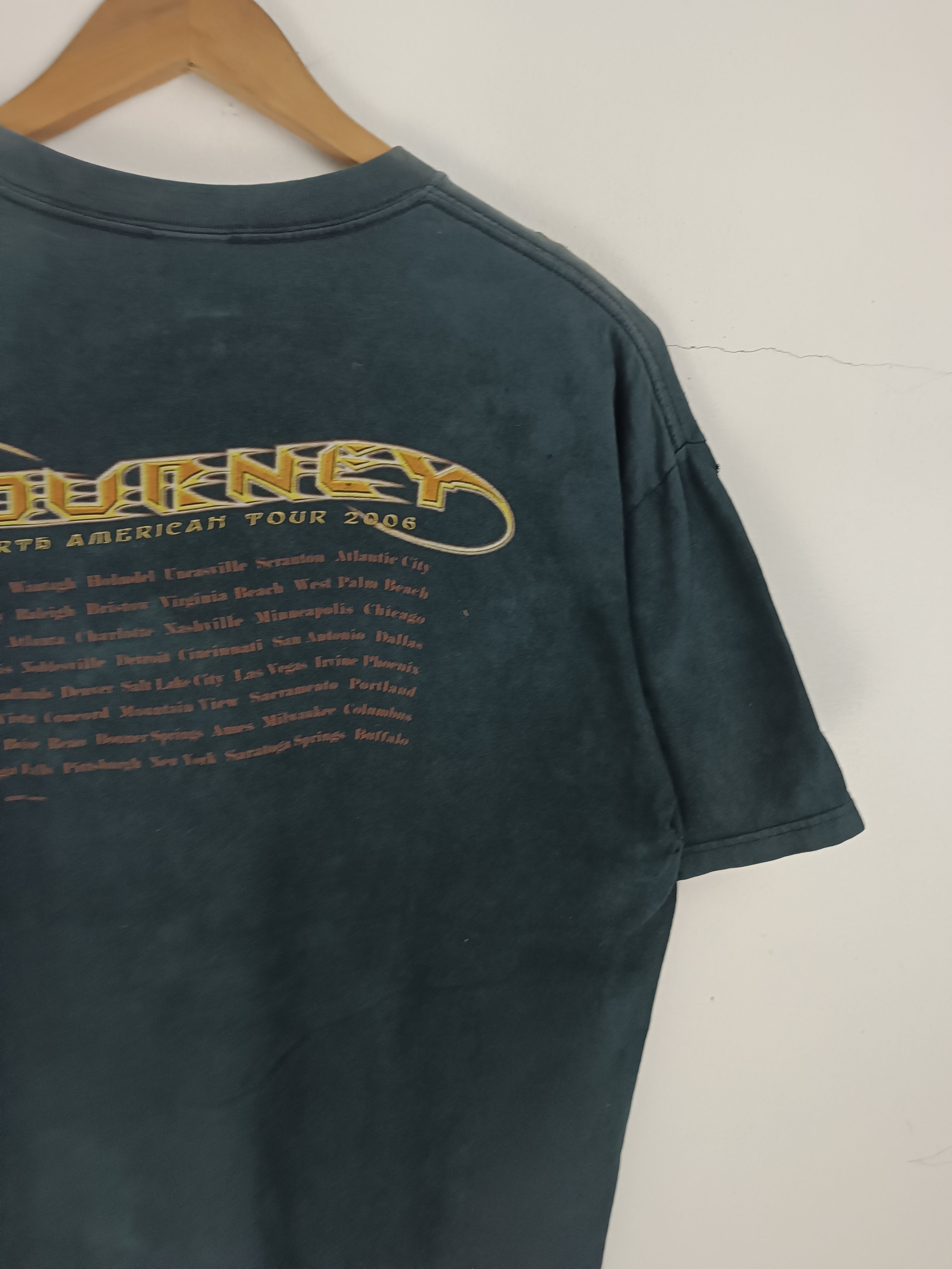Band Tees THRASHED FADED VINTAGE 2006 JOURNEY TOUR bon jovi acdc Size US XL / EU 56 / 4 - 10 Thumbnail