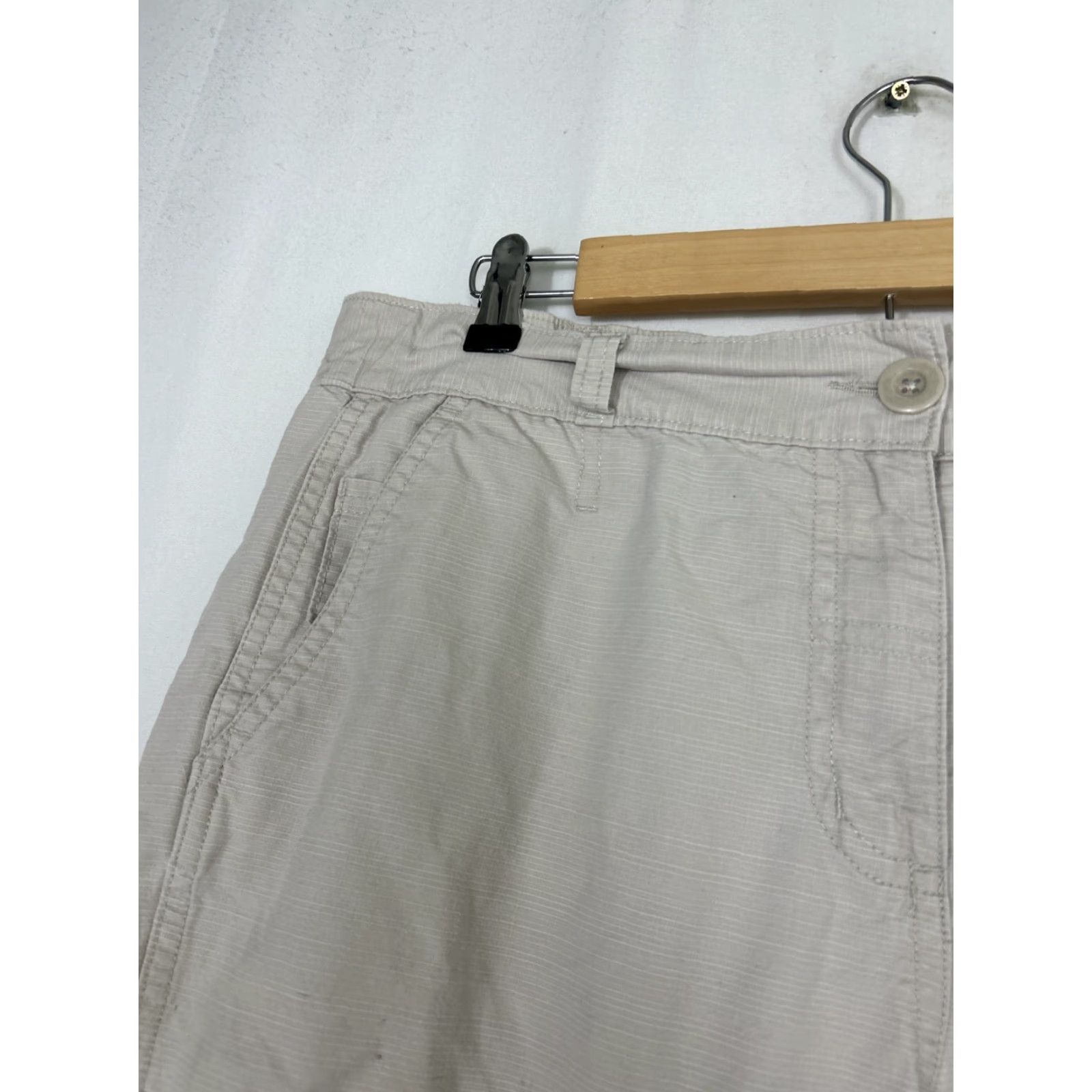 Vintage Woolrich Women Size 14 Beige Chino Shorts Elastic Waist Cotton User: Woolrich Women's Size 14 Beige Chino Shorts Elastic Waist Cotton Size 36" / US 14 / IT 50 - 6 Thumbnail
