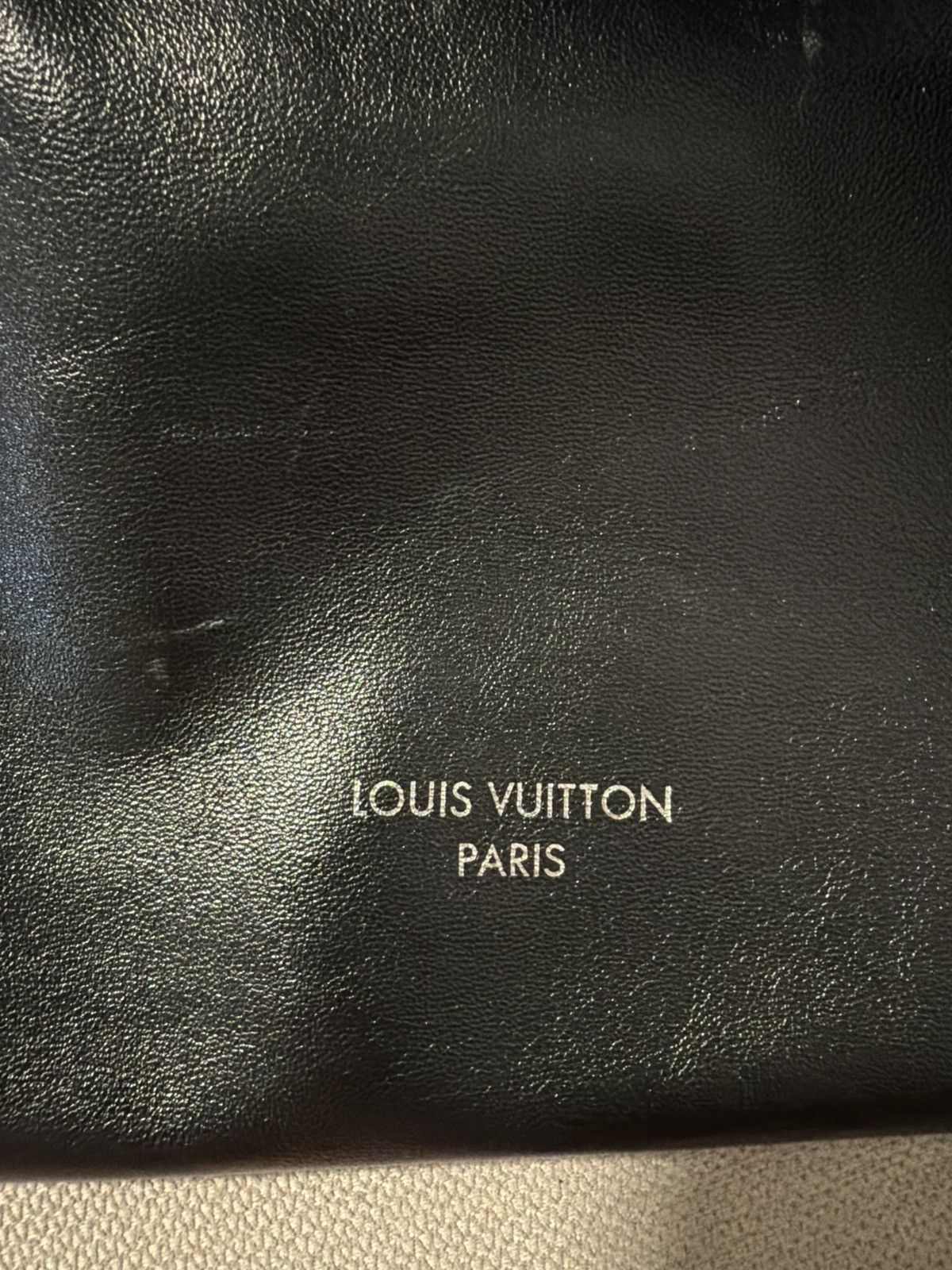 Louis Vuitton Louis Vuitton Carry All Vibe MM Black Shoulder Bag Size ONE SIZE - 12 Thumbnail