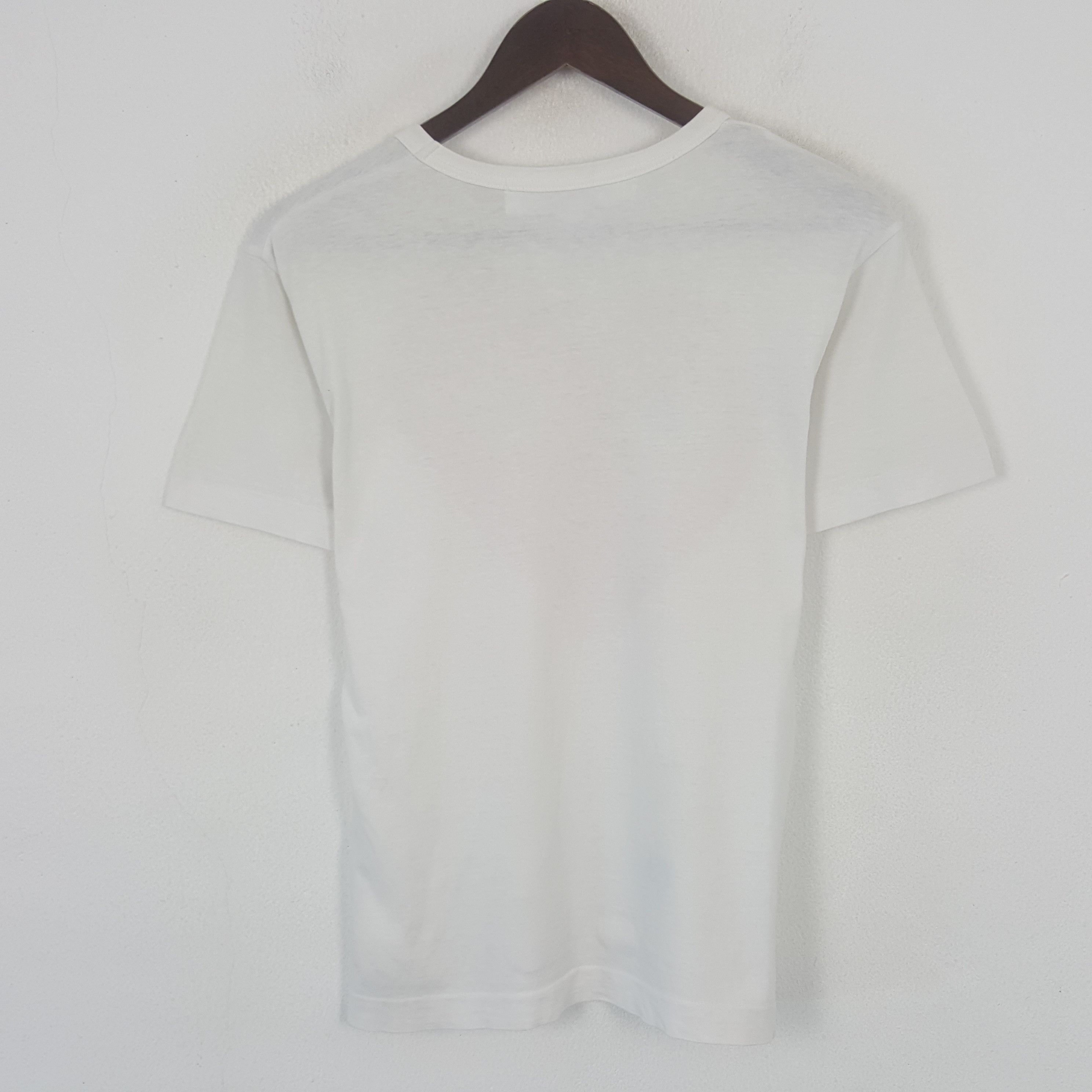 Comme des Garcons PLAY Vintage Comme des Garcons Big Logo Tshirt Size US S / EU 44-46 / 1 - 3 Thumbnail